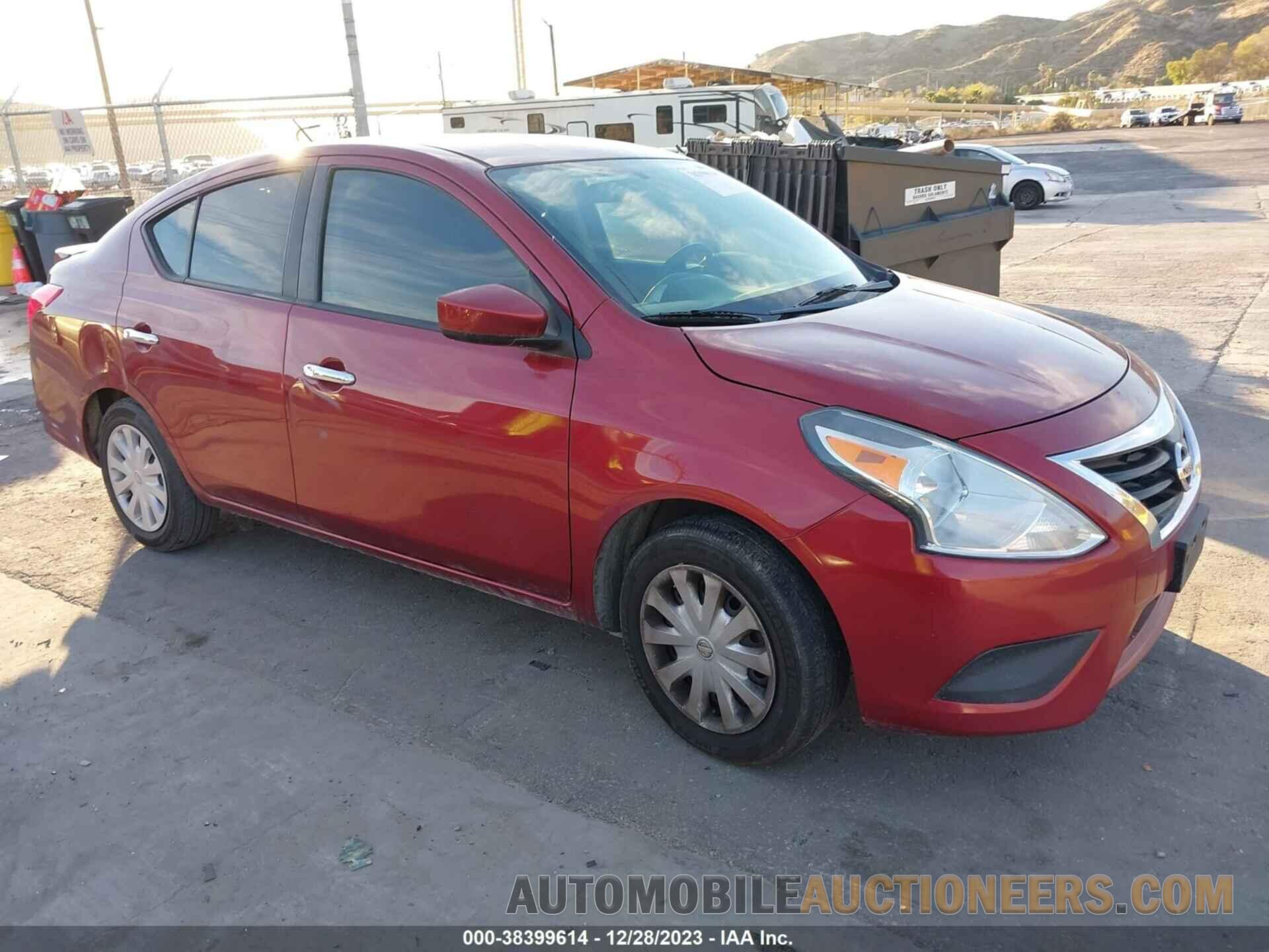 3N1CN7AP3JK393668 NISSAN VERSA 2018