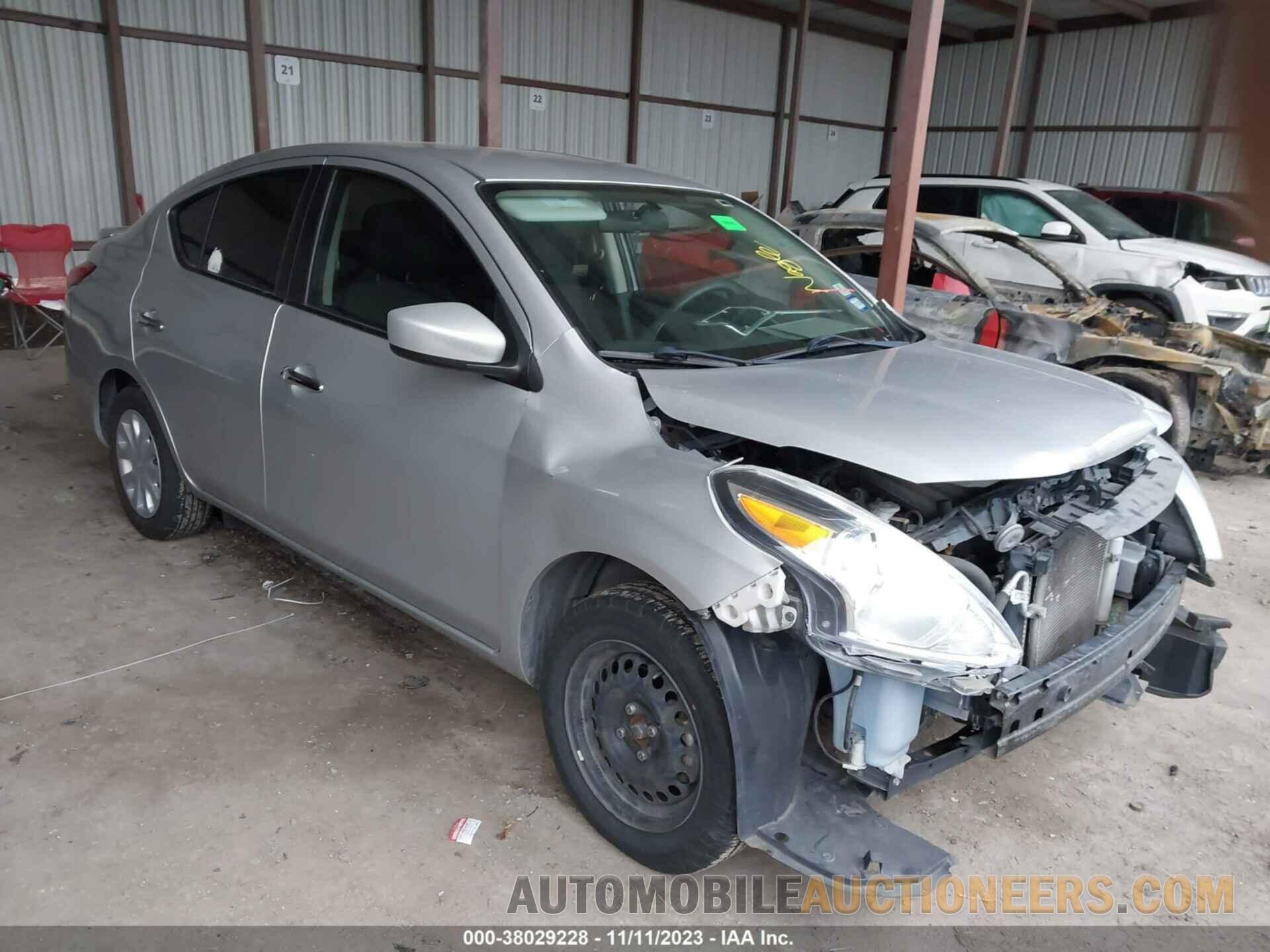 3N1CN7AP3JK405141 NISSAN VERSA 2018