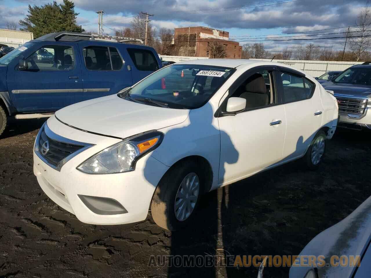 3N1CN7AP3JL802407 NISSAN VERSA 2018