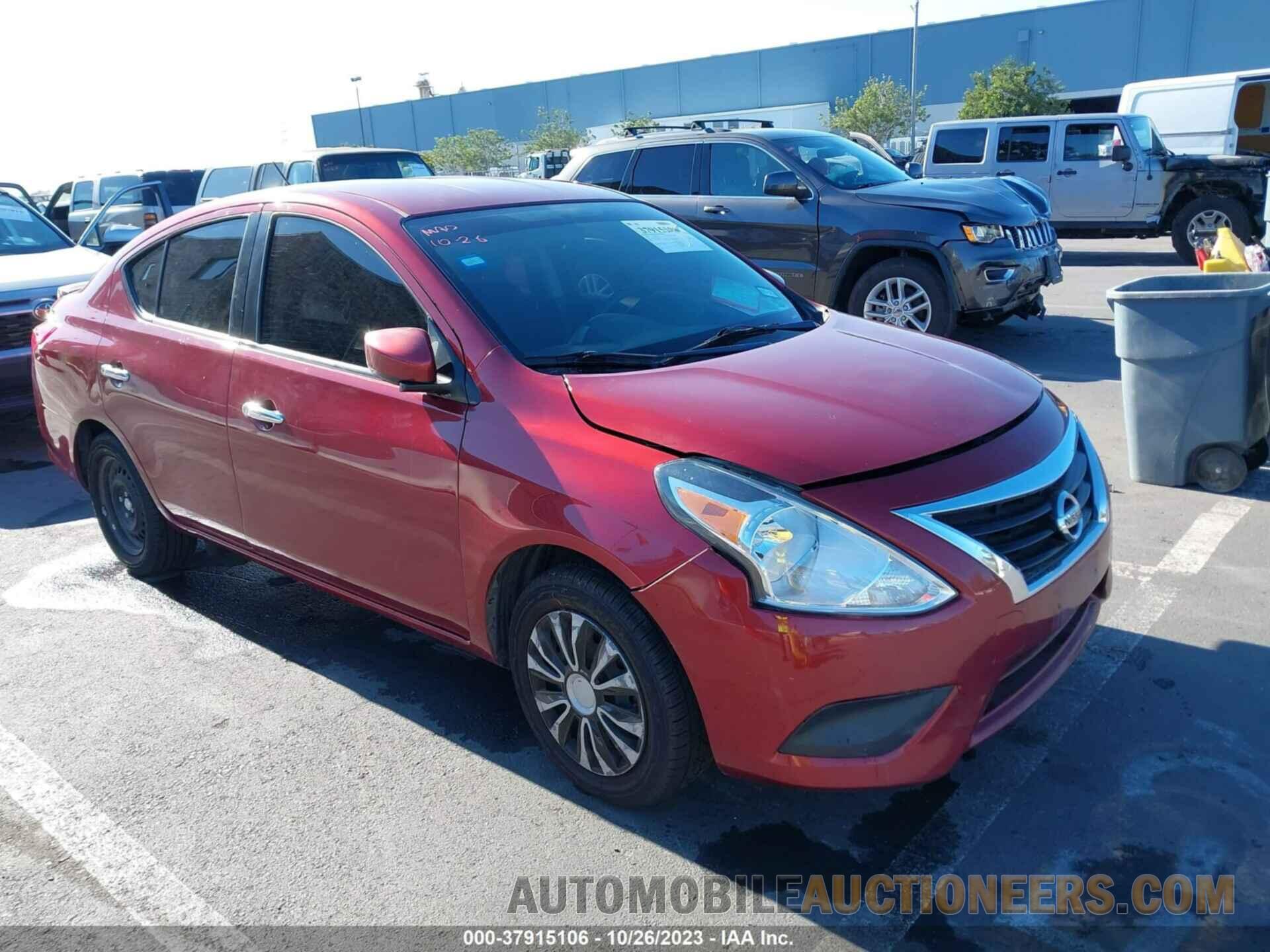 3N1CN7AP3JL808725 NISSAN VERSA SEDAN 2018