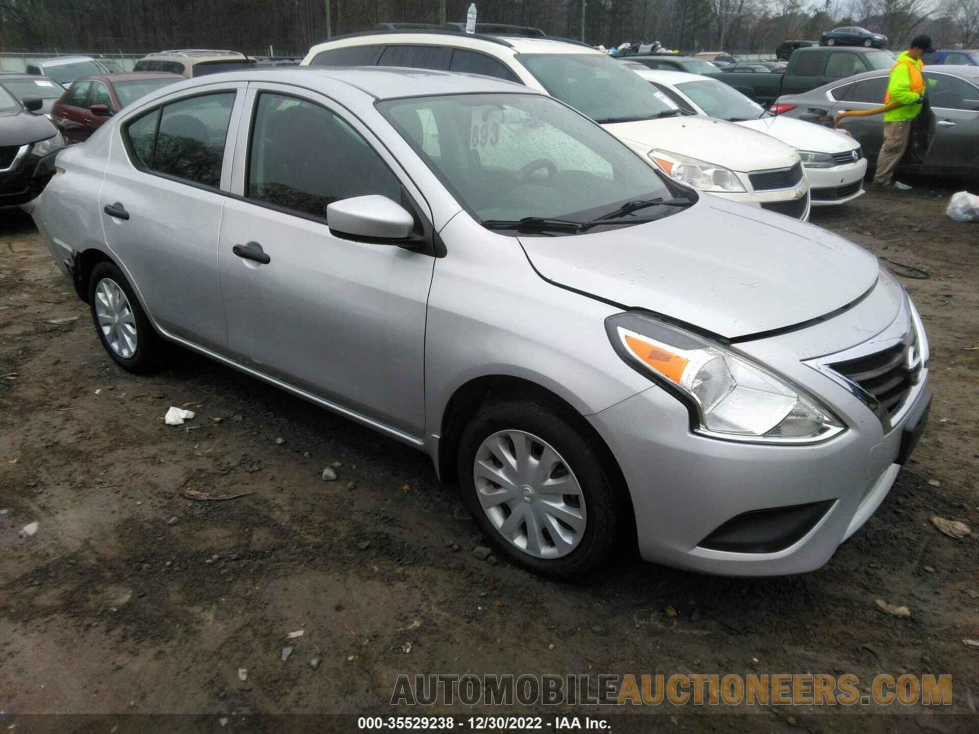 3N1CN7AP3JL812919 NISSAN VERSA SEDAN 2018