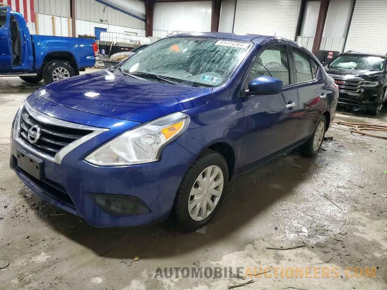 3N1CN7AP3JL827565 NISSAN VERSA 2018