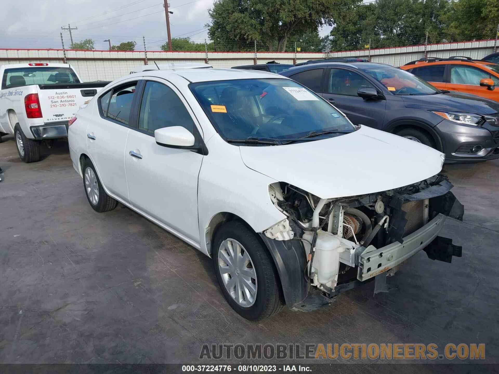 3N1CN7AP3JL831776 NISSAN VERSA SEDAN 2018