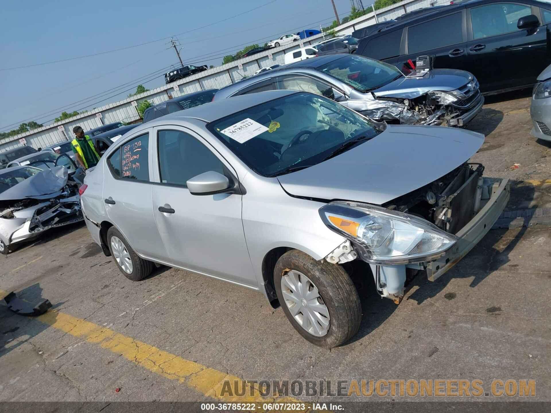 3N1CN7AP3JL866303 NISSAN VERSA SEDAN 2018