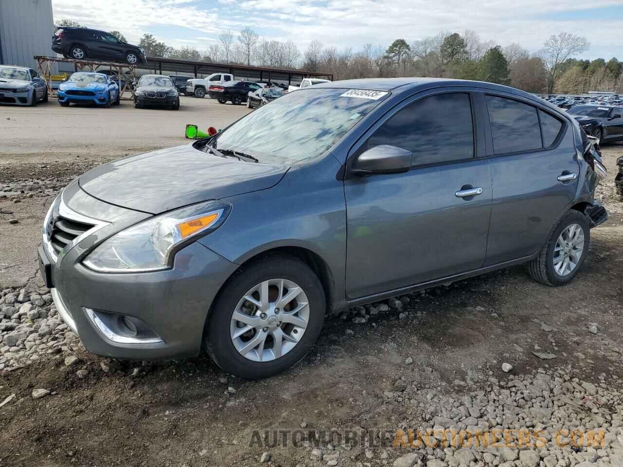 3N1CN7AP3JL881108 NISSAN VERSA 2018