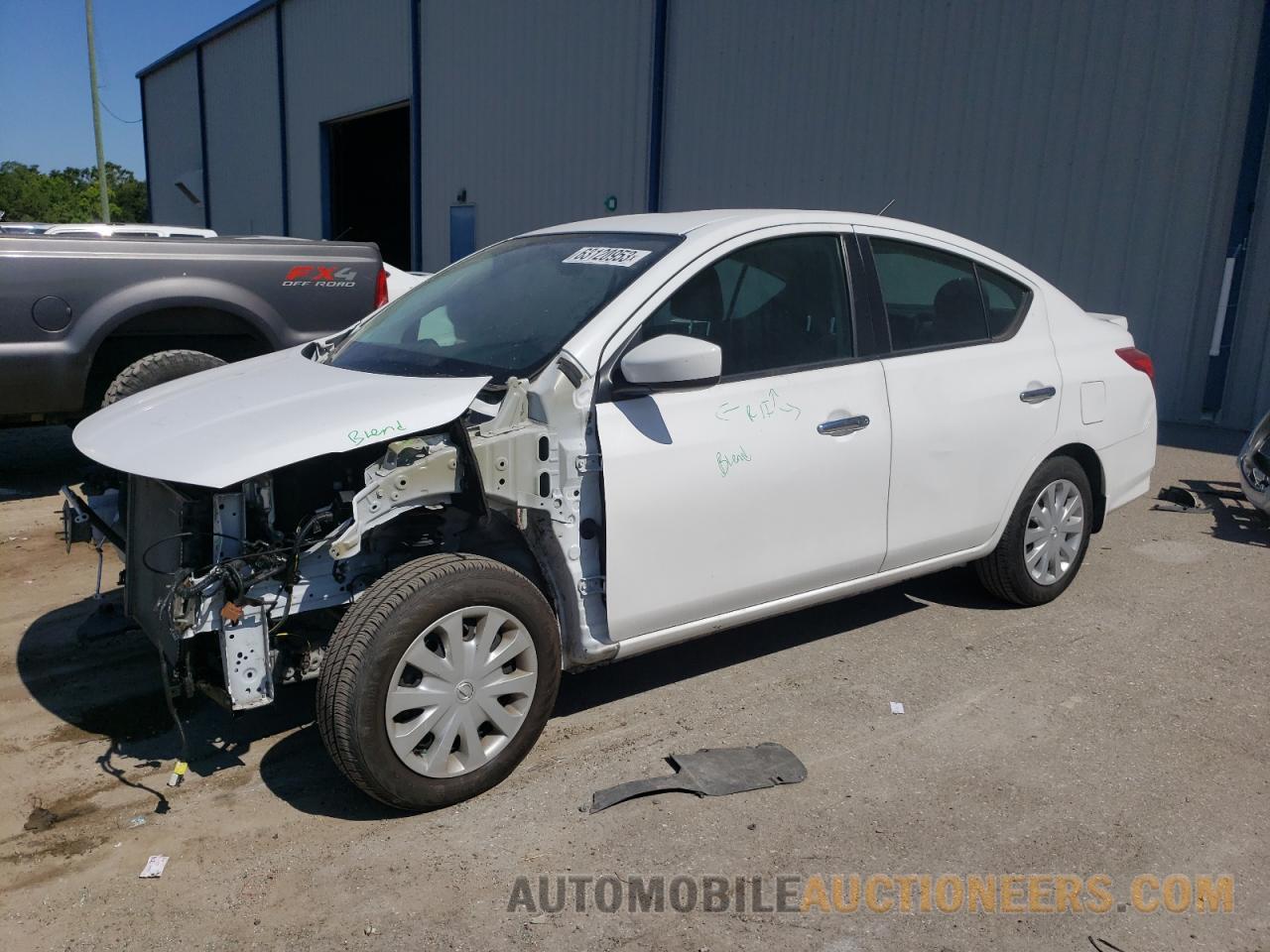 3N1CN7AP3KL806328 NISSAN VERSA 2019