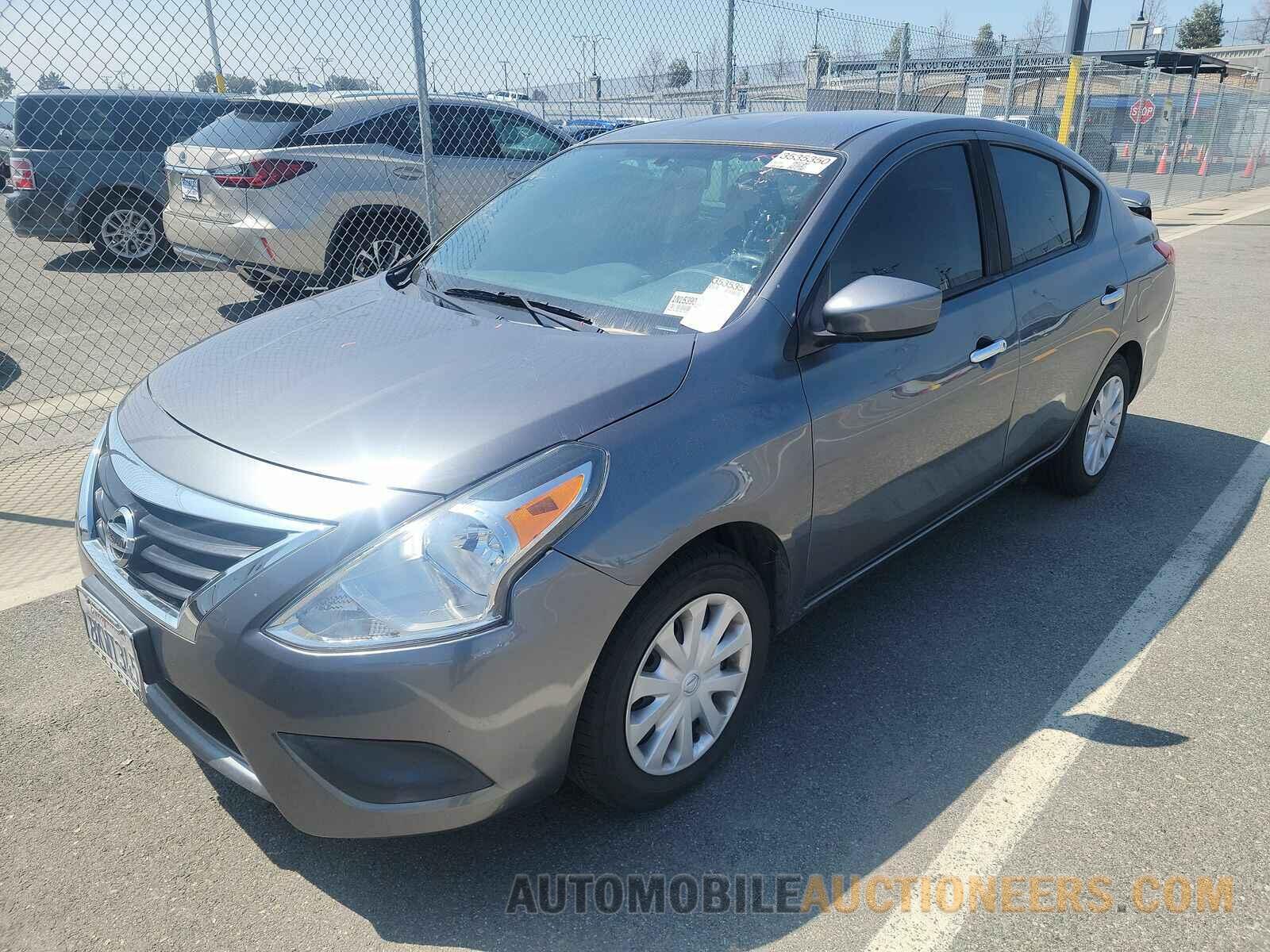 3N1CN7AP3KL842777 Nissan Versa Sedan 2019