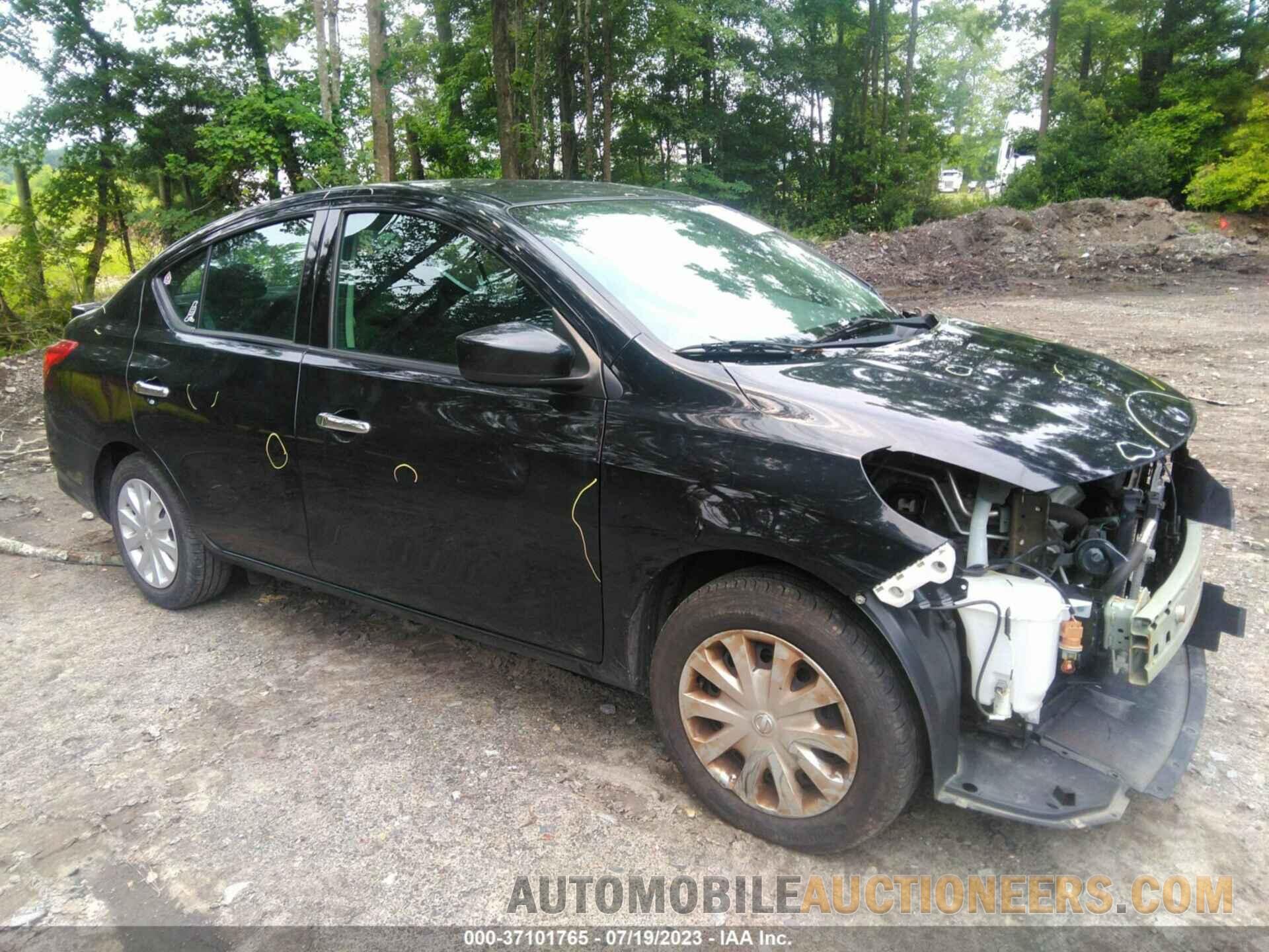 3N1CN7AP3KL855447 NISSAN VERSA SEDAN 2019