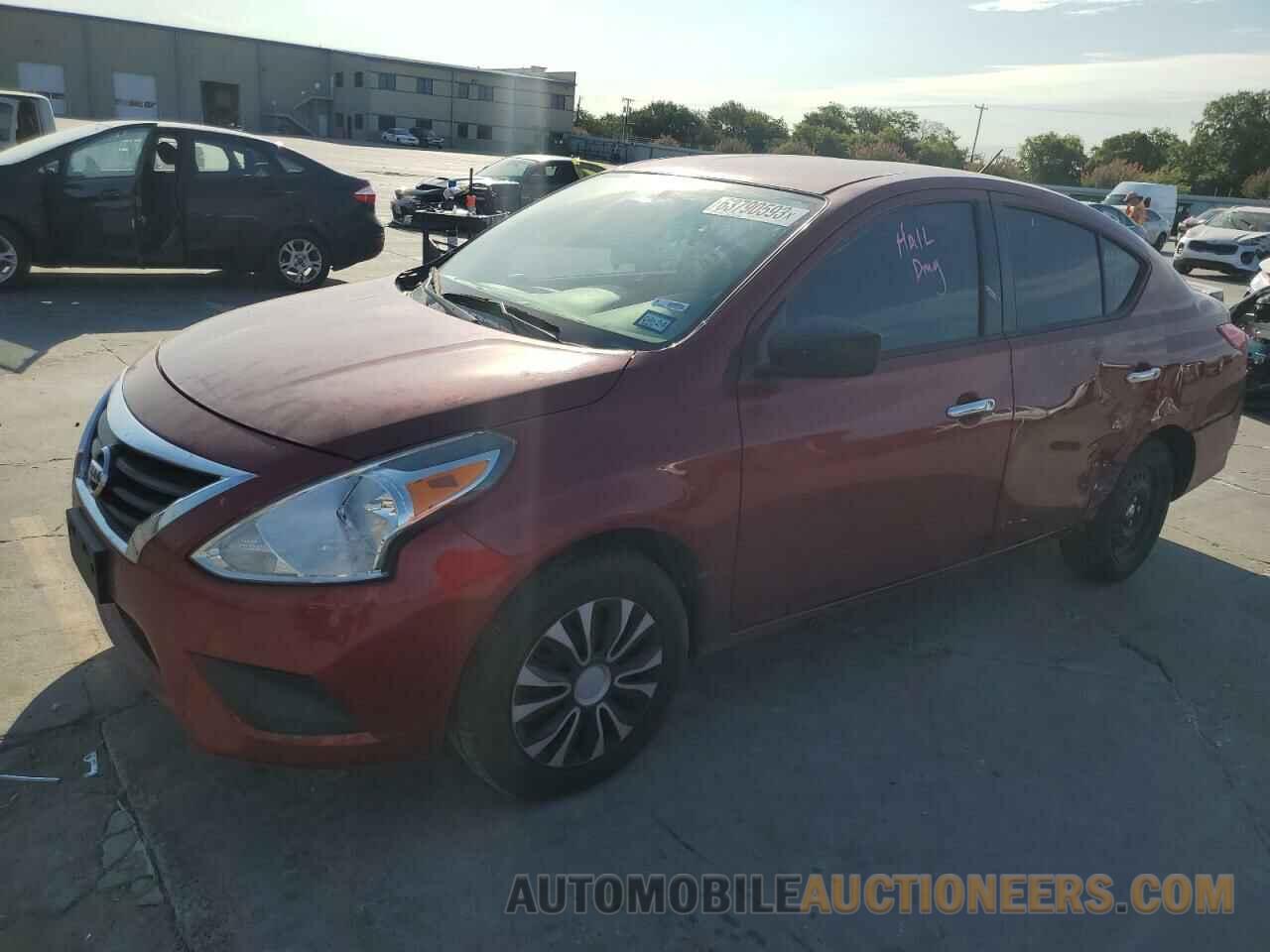 3N1CN7AP3KL858798 NISSAN VERSA 2019