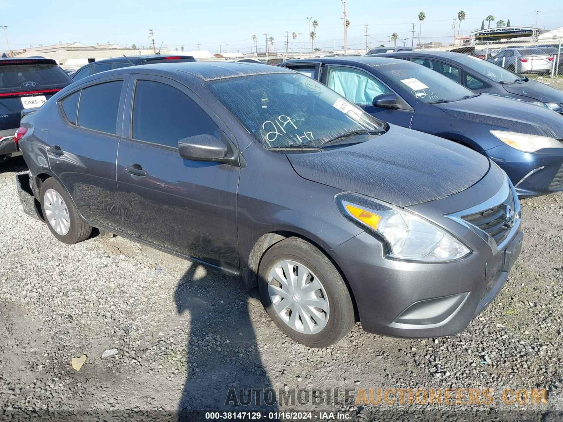 3N1CN7AP3KL871499 NISSAN VERSA 2019