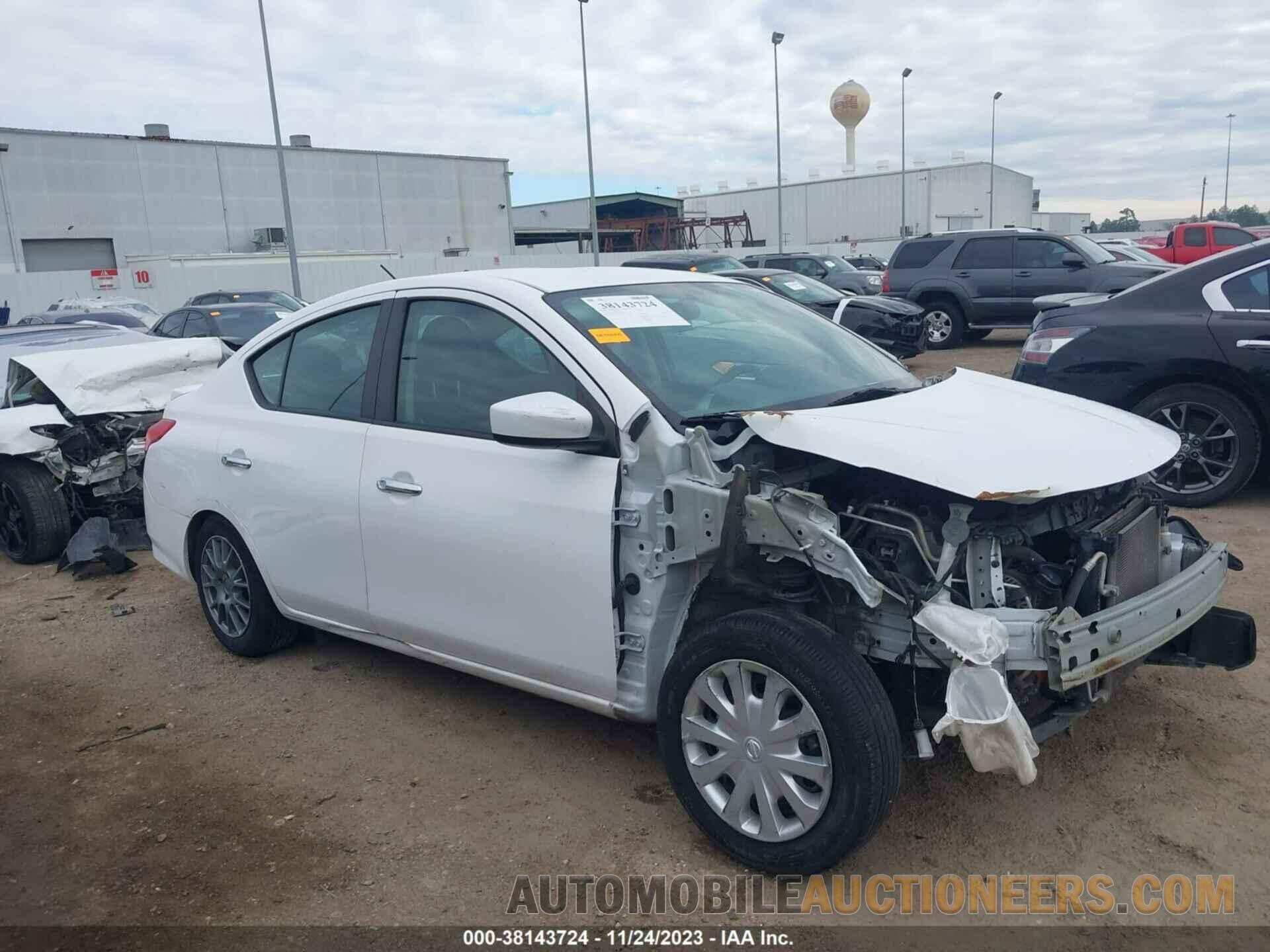 3N1CN7AP3KL878629 NISSAN VERSA 2019