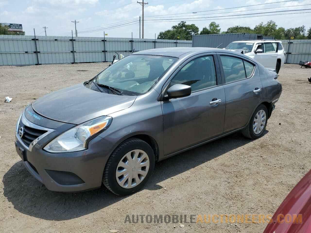 3N1CN7AP3KL881174 NISSAN VERSA 2019