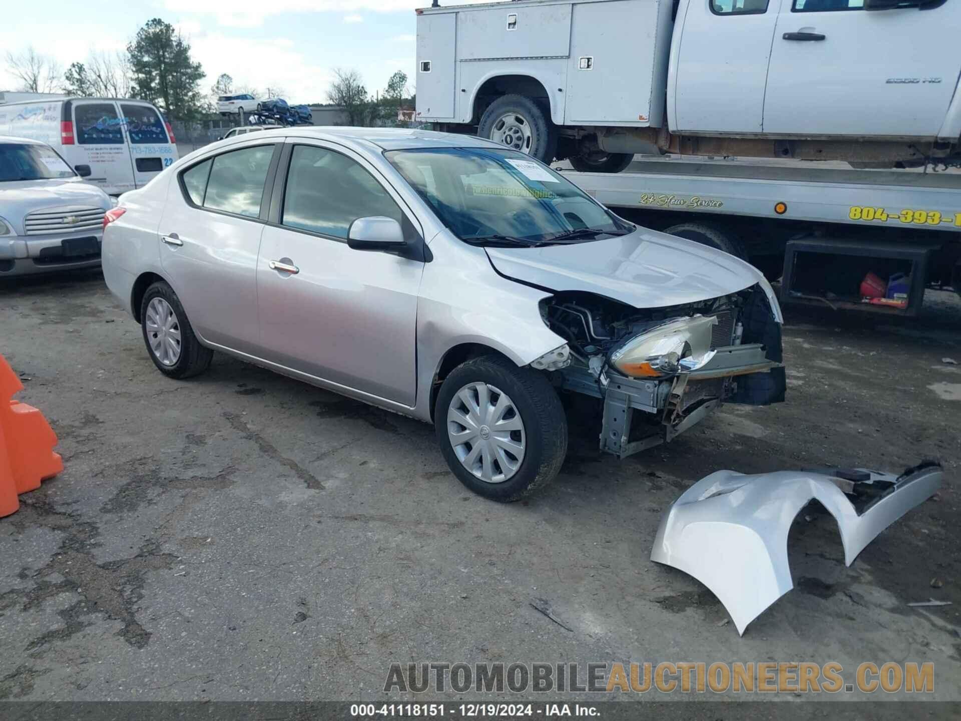 3N1CN7AP4CL880584 NISSAN VERSA 2012