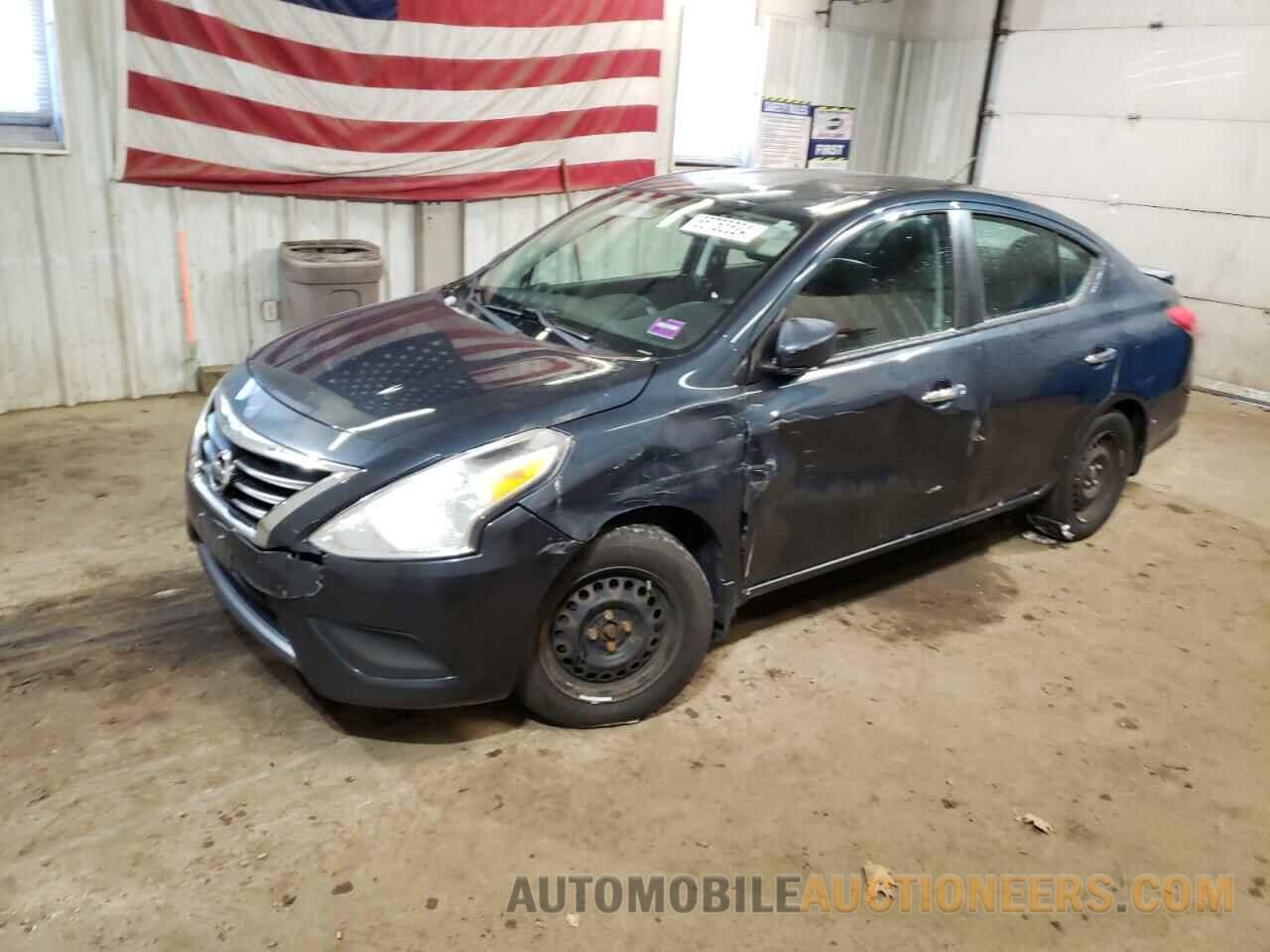 3N1CN7AP4FL807347 NISSAN VERSA 2015