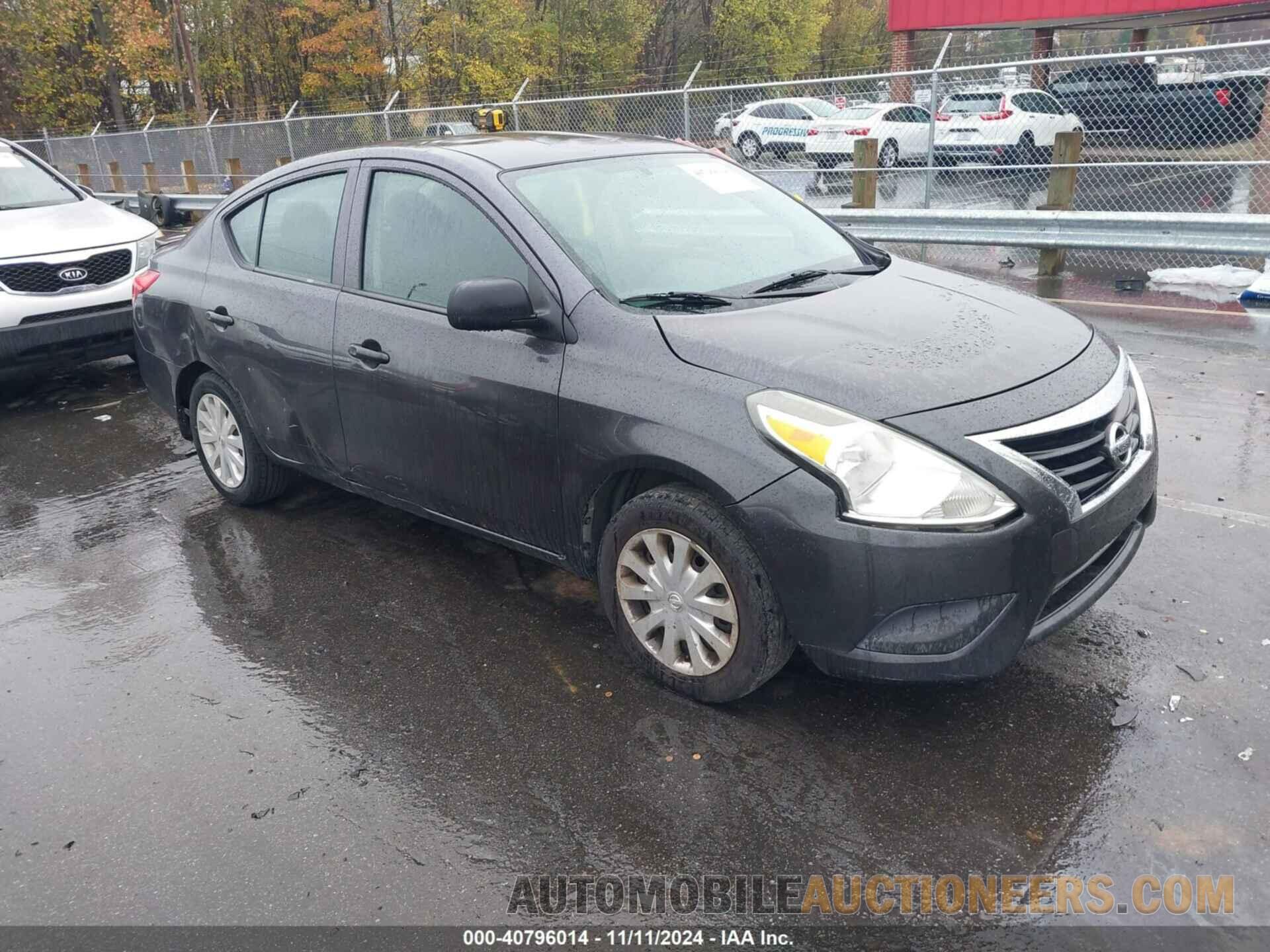 3N1CN7AP4FL818011 NISSAN VERSA 2015