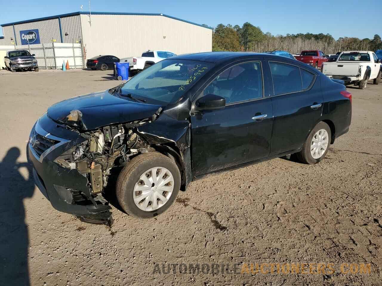 3N1CN7AP4FL947608 NISSAN VERSA 2015