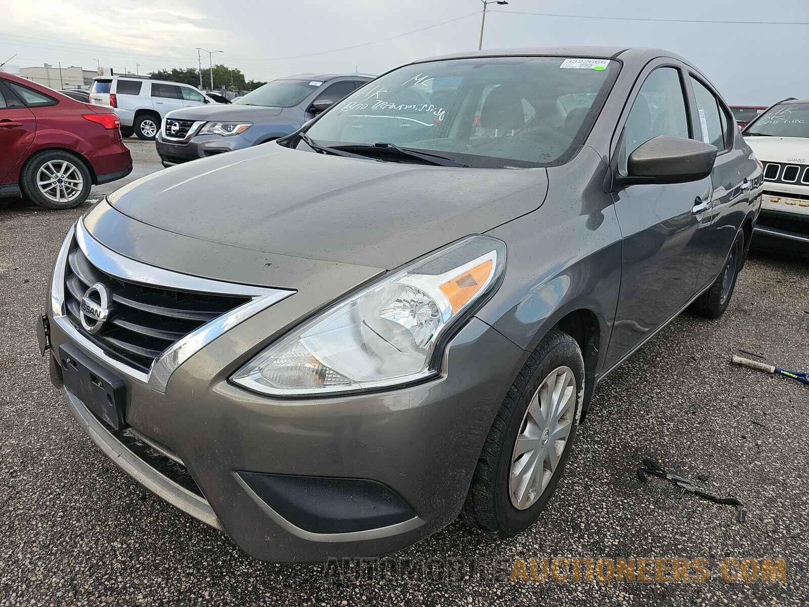 3N1CN7AP4HL812972 Nissan Versa Sedan 2017