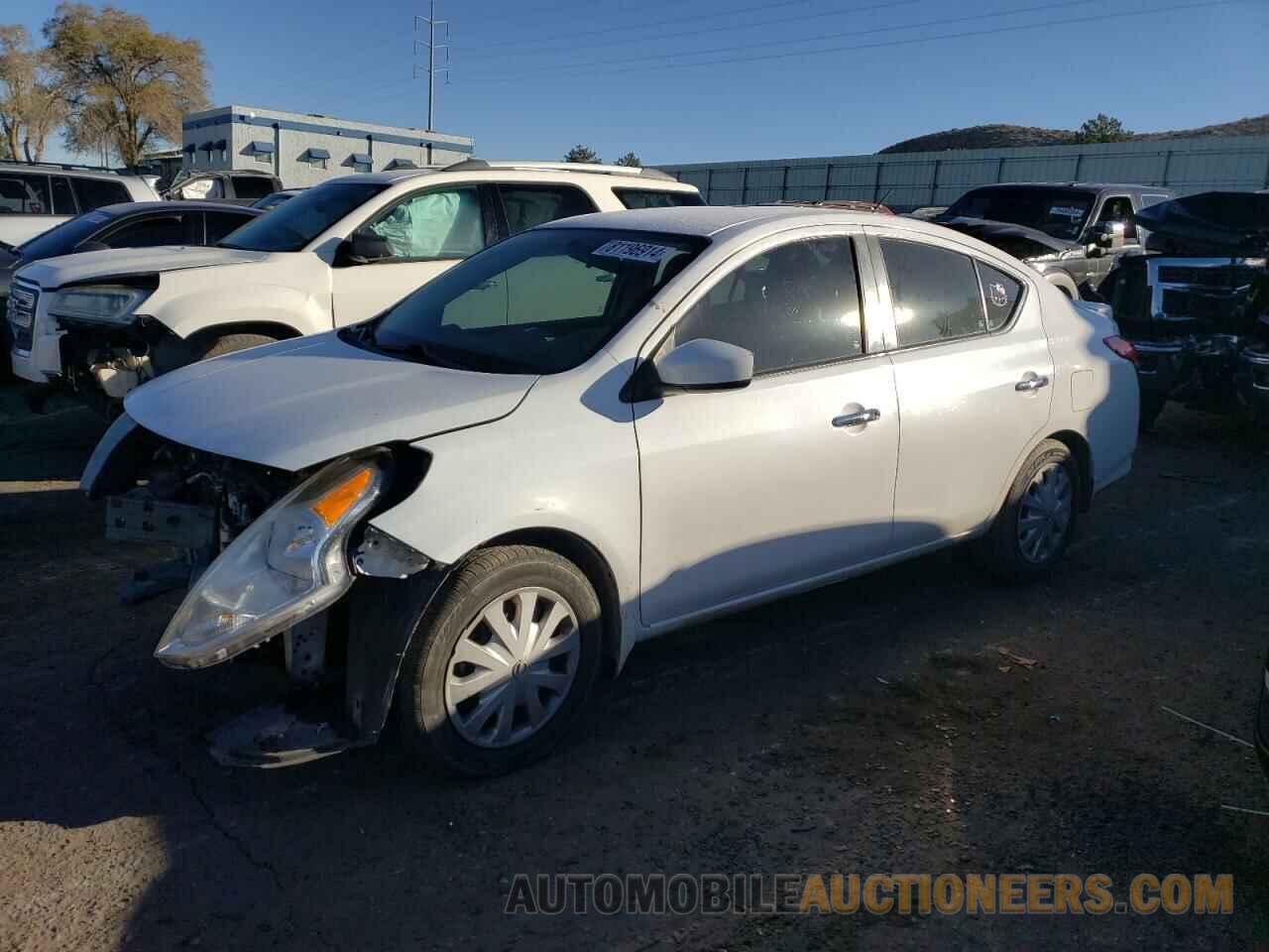 3N1CN7AP4HL865977 NISSAN VERSA 2017