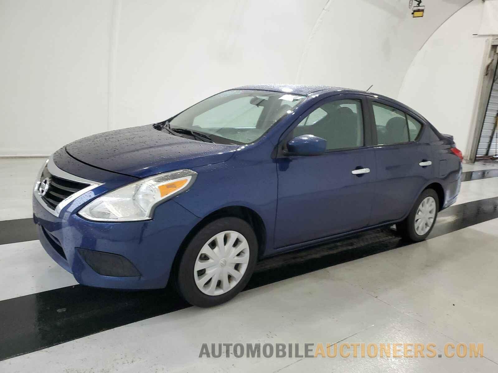 3N1CN7AP4JL800570 Nissan Versa Sedan 2018