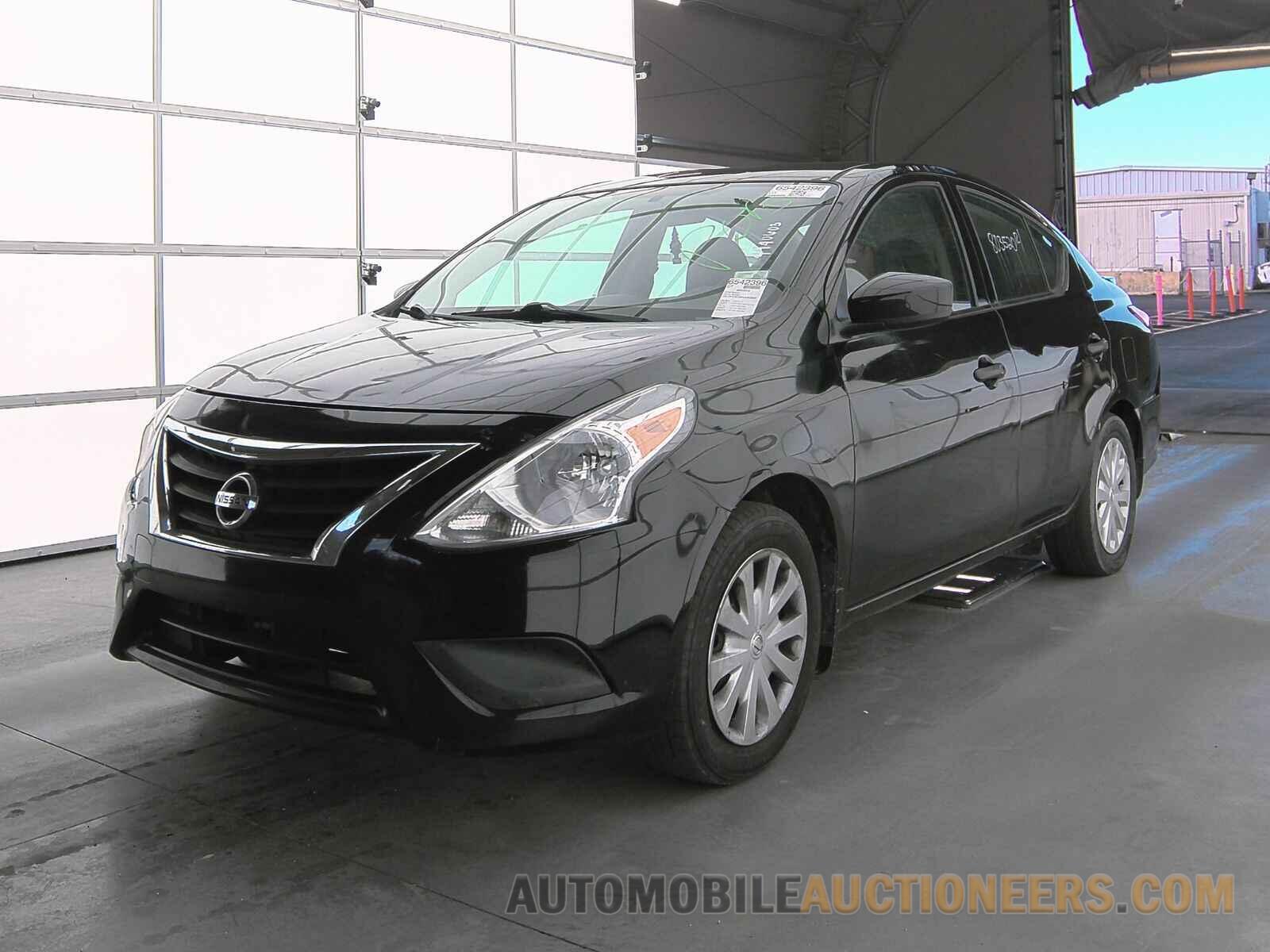 3N1CN7AP4JL803520 Nissan Versa Sedan 2018