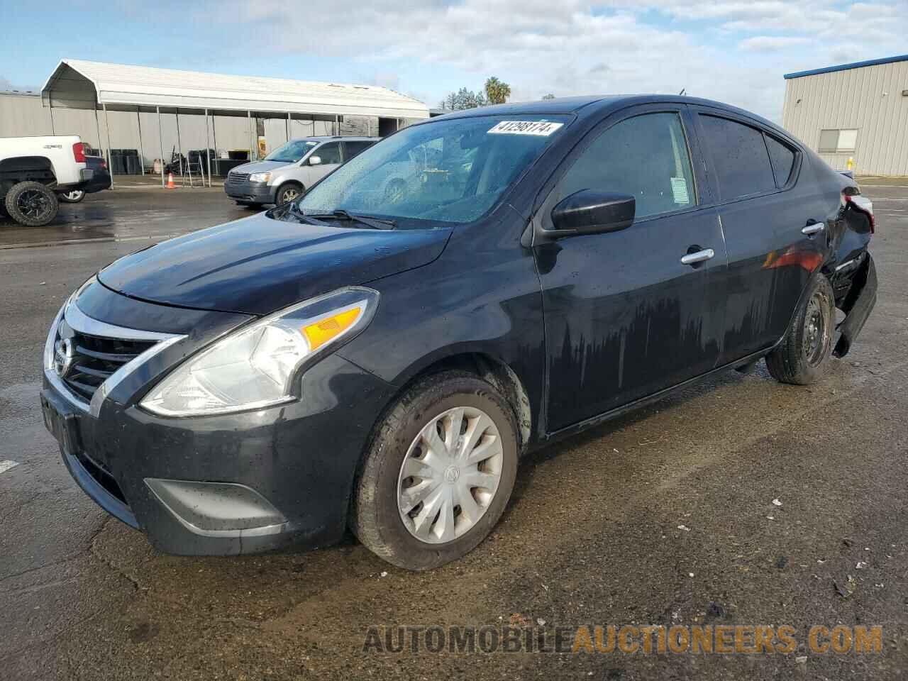 3N1CN7AP4JL813898 NISSAN VERSA 2018