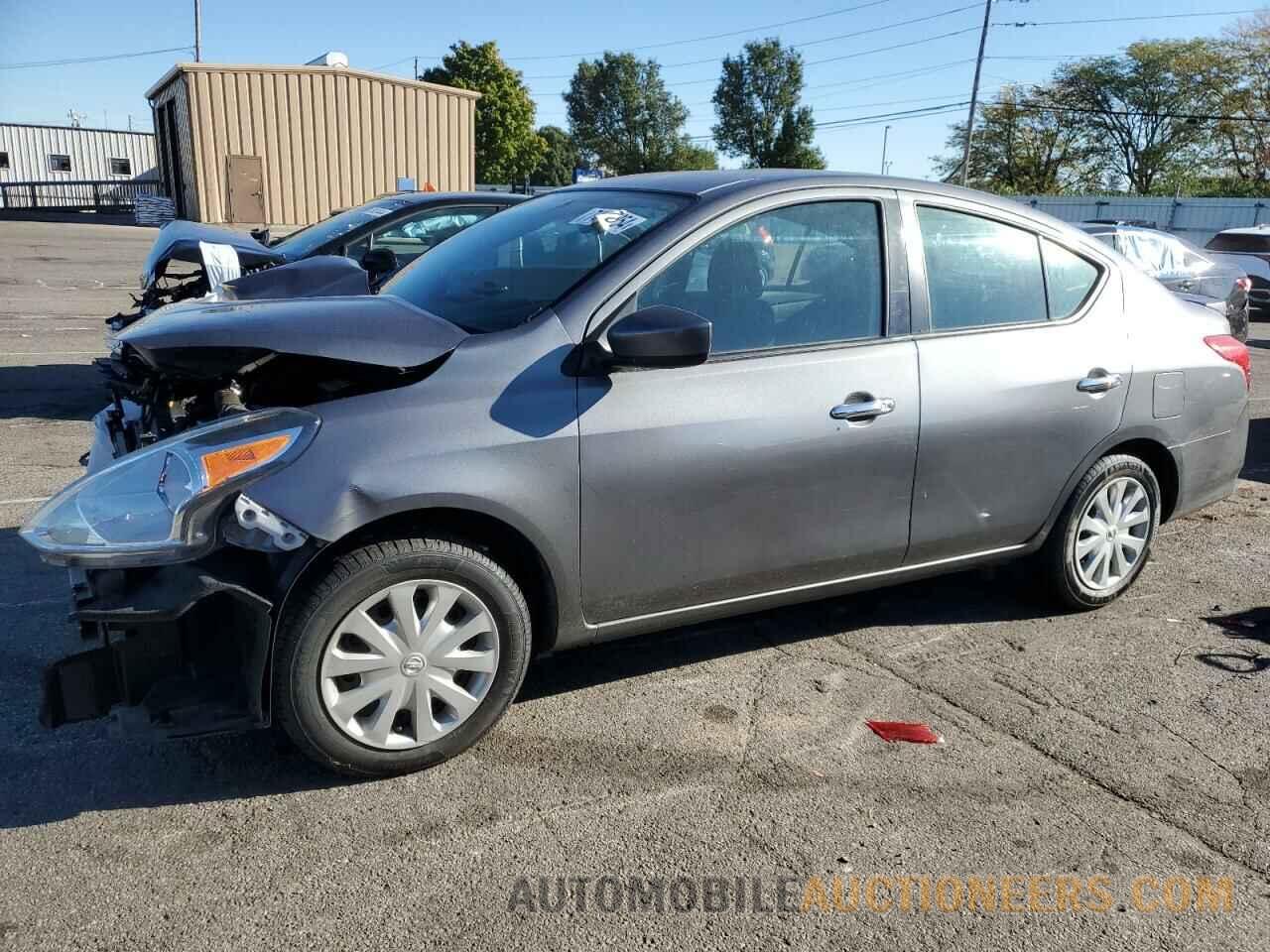 3N1CN7AP4JL814002 NISSAN VERSA 2018