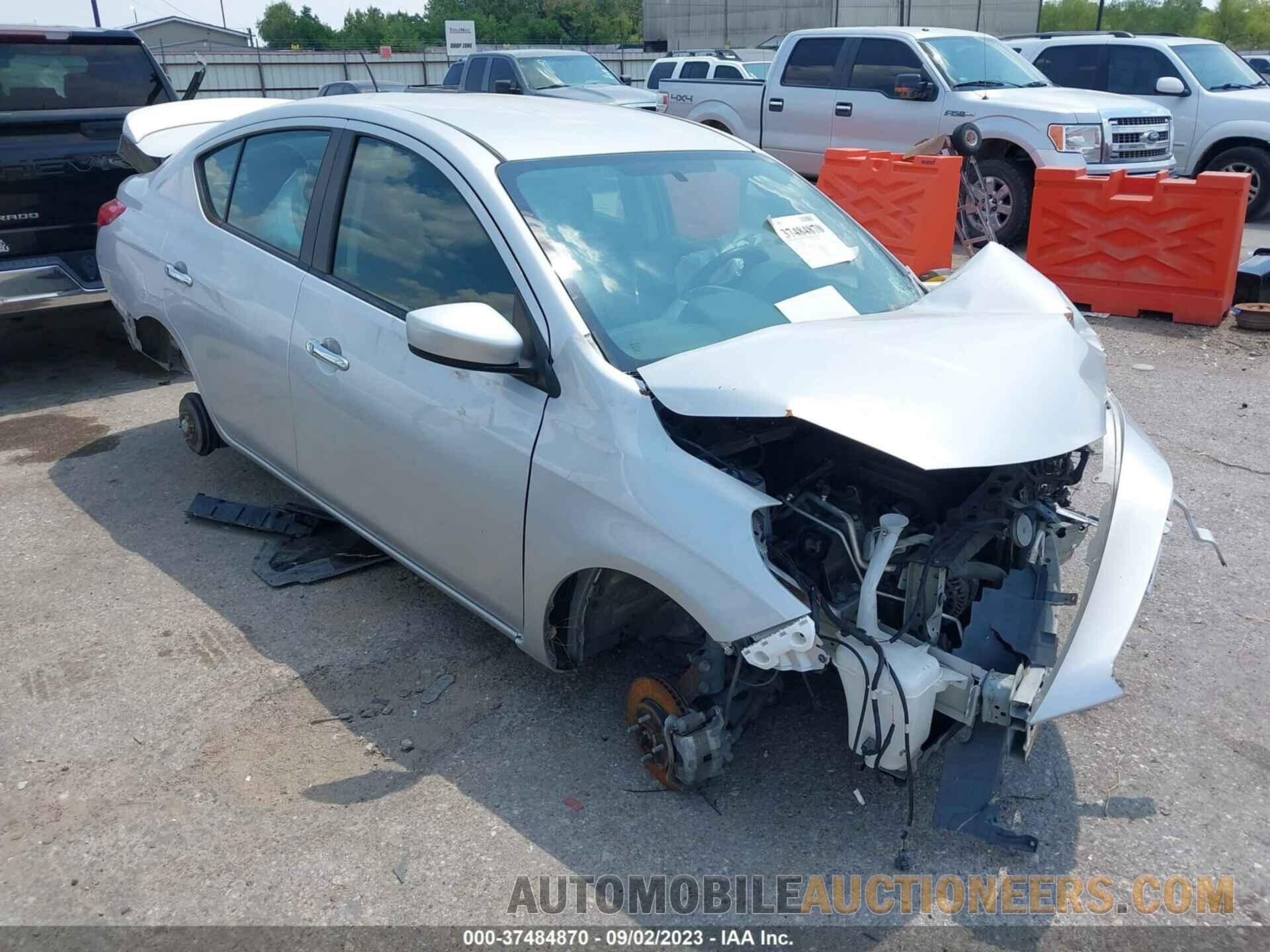 3N1CN7AP4JL850935 NISSAN VERSA SEDAN 2018