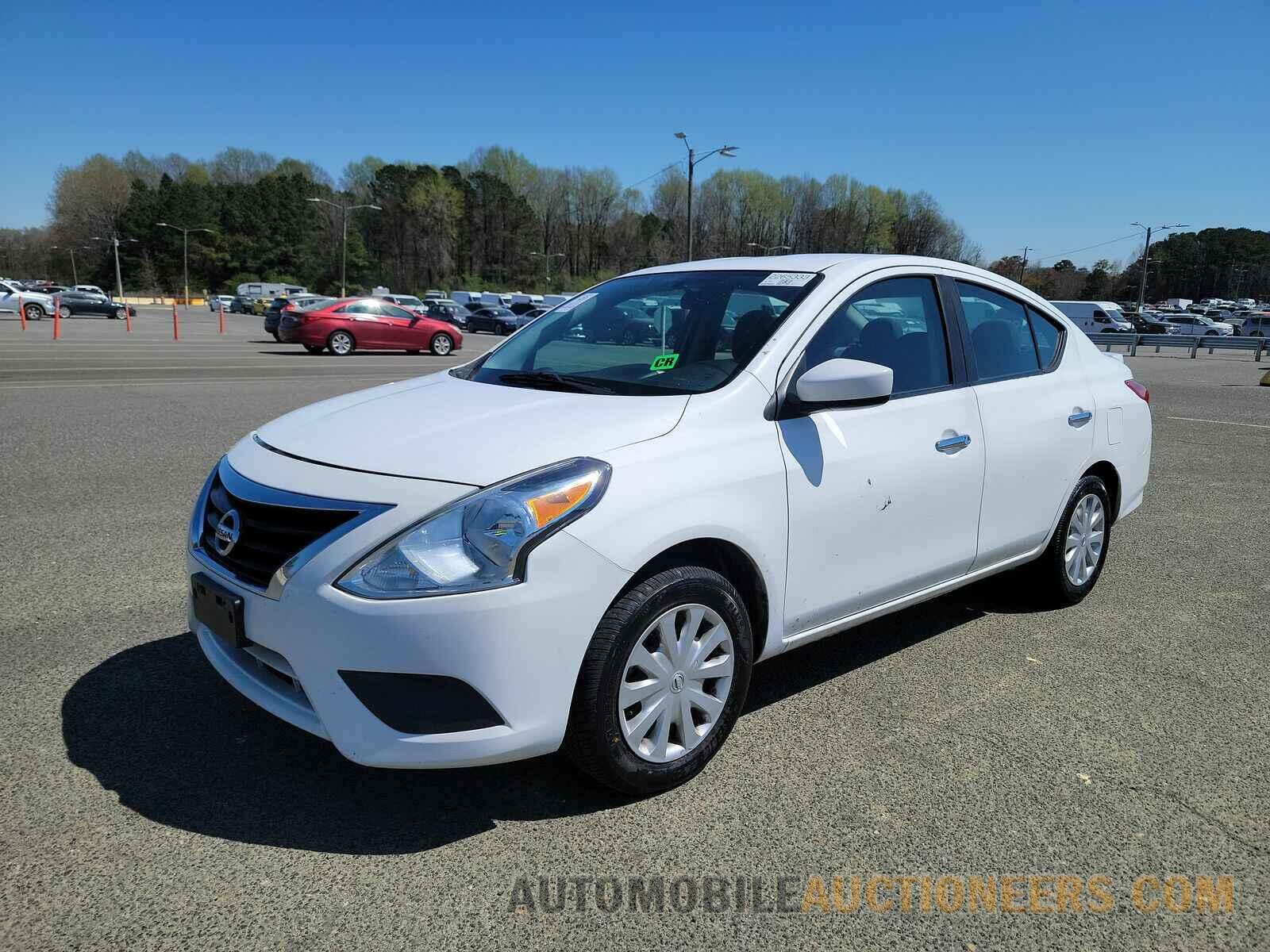 3N1CN7AP4JL871610 Nissan Versa Sedan 2018