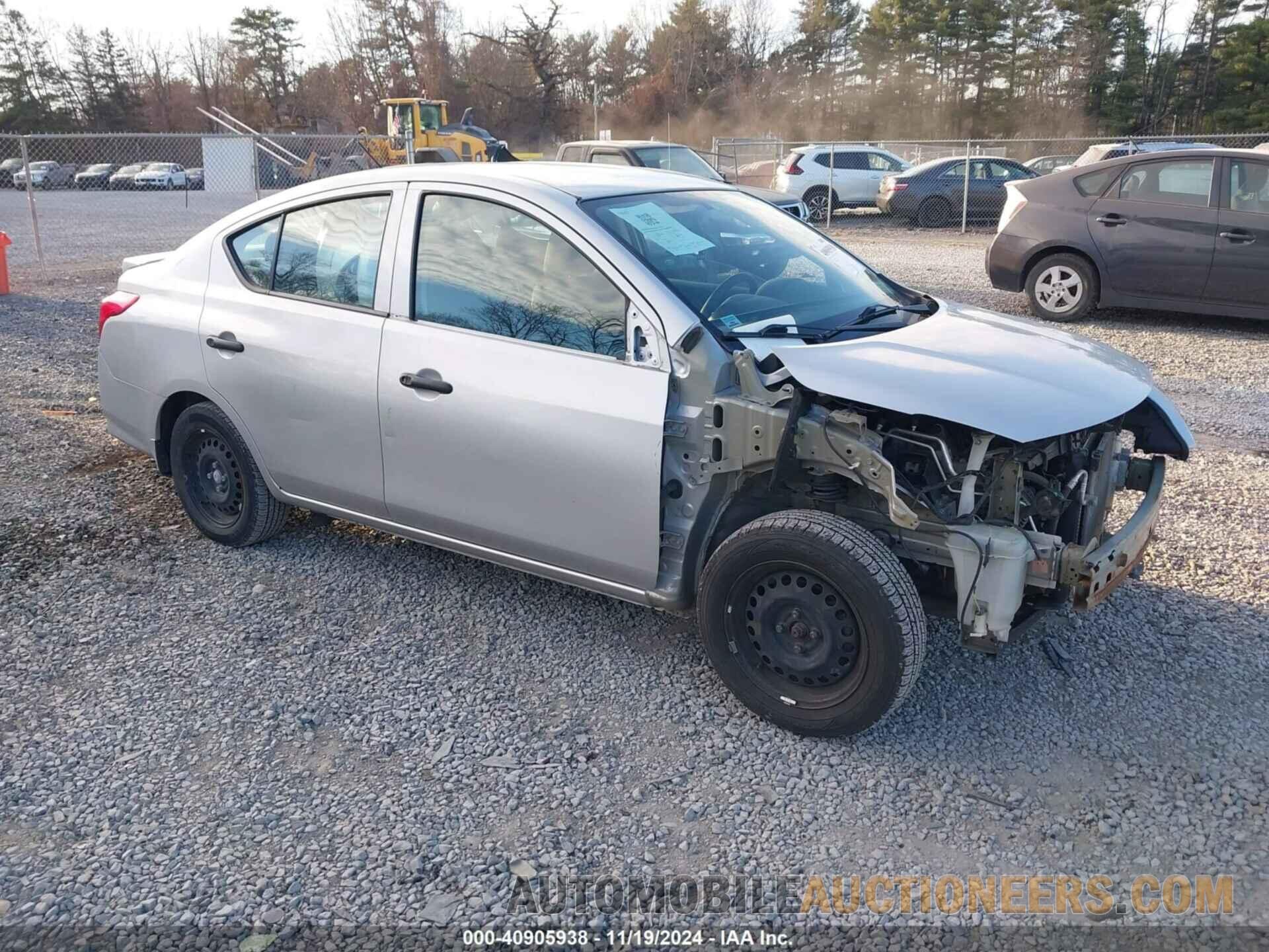 3N1CN7AP4JL876709 NISSAN VERSA 2018