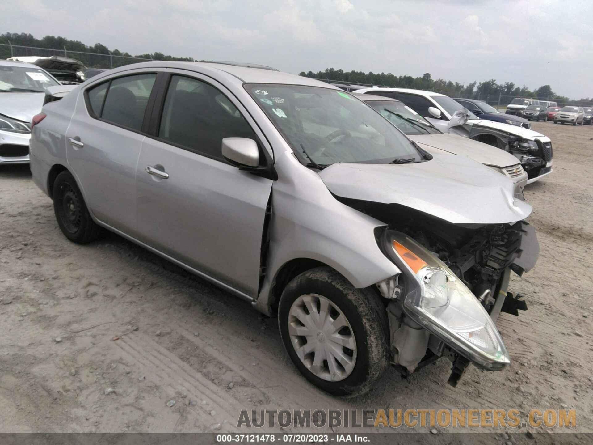 3N1CN7AP4KL852153 NISSAN VERSA SEDAN 2019