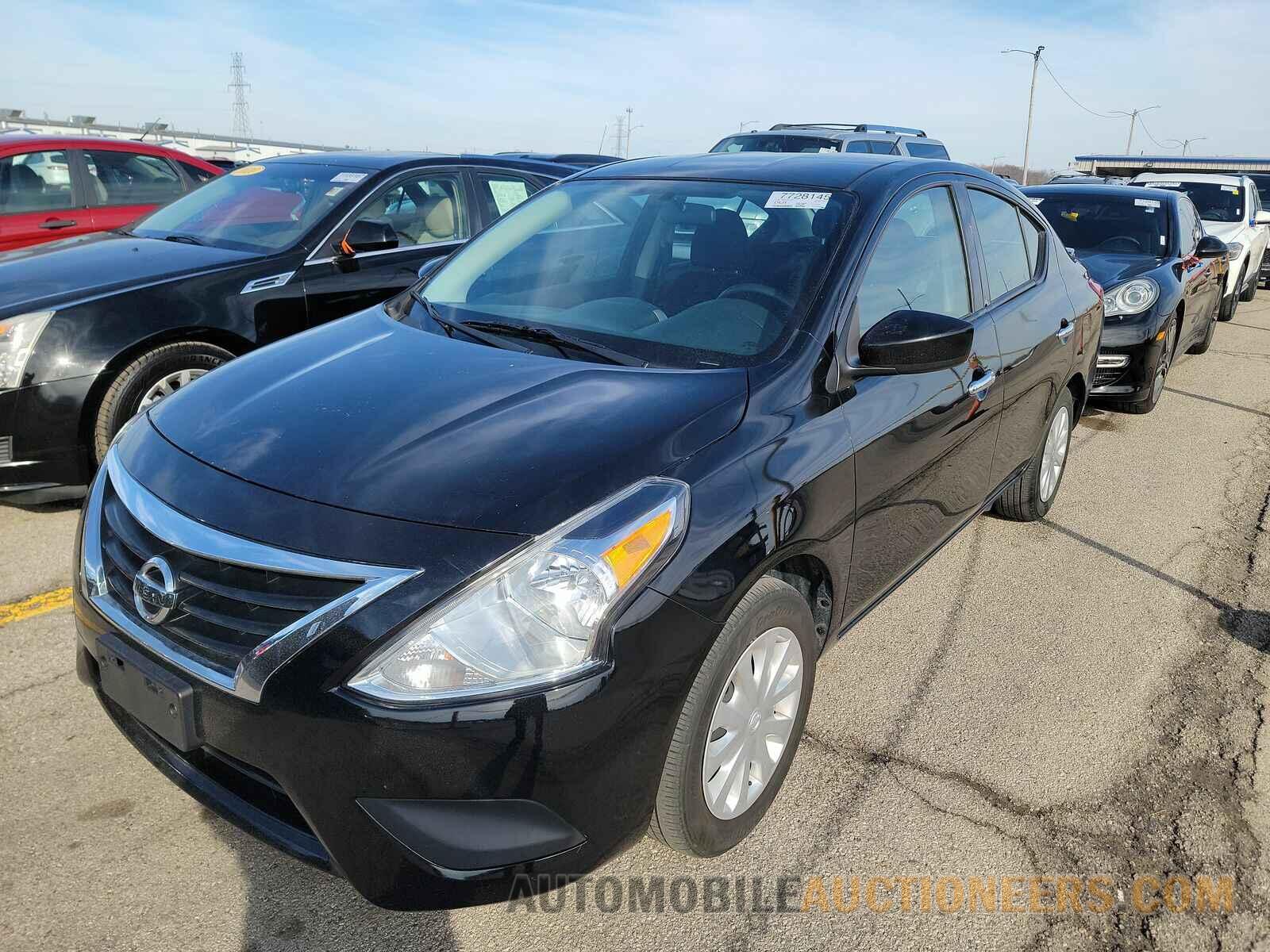 3N1CN7AP4KL878476 Nissan Versa Sedan 2019