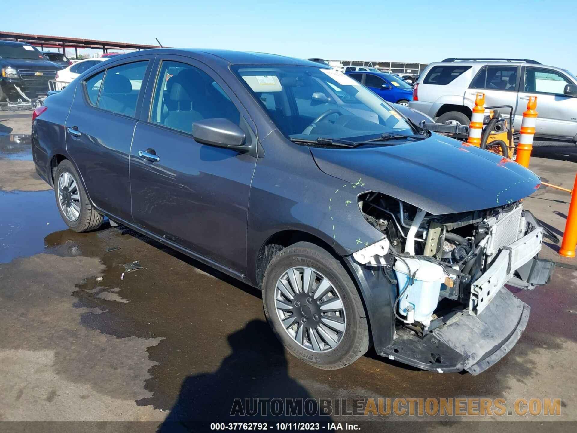 3N1CN7AP4KL880924 NISSAN VERSA 2019