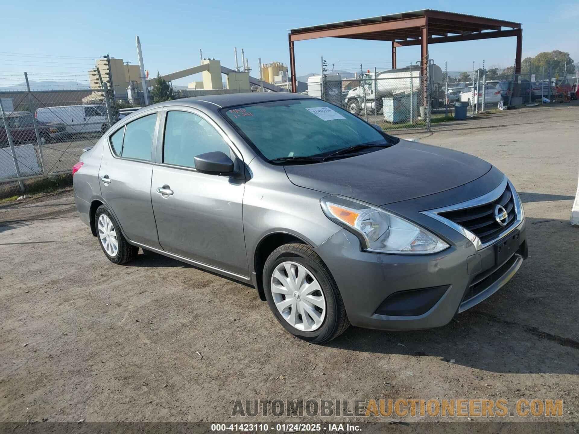 3N1CN7AP4KL881488 NISSAN VERSA 2019