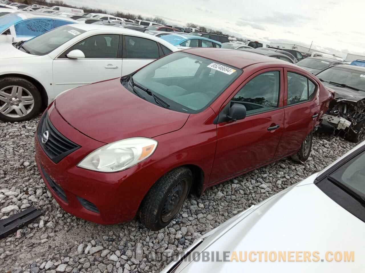 3N1CN7AP5DL877419 NISSAN VERSA 2013