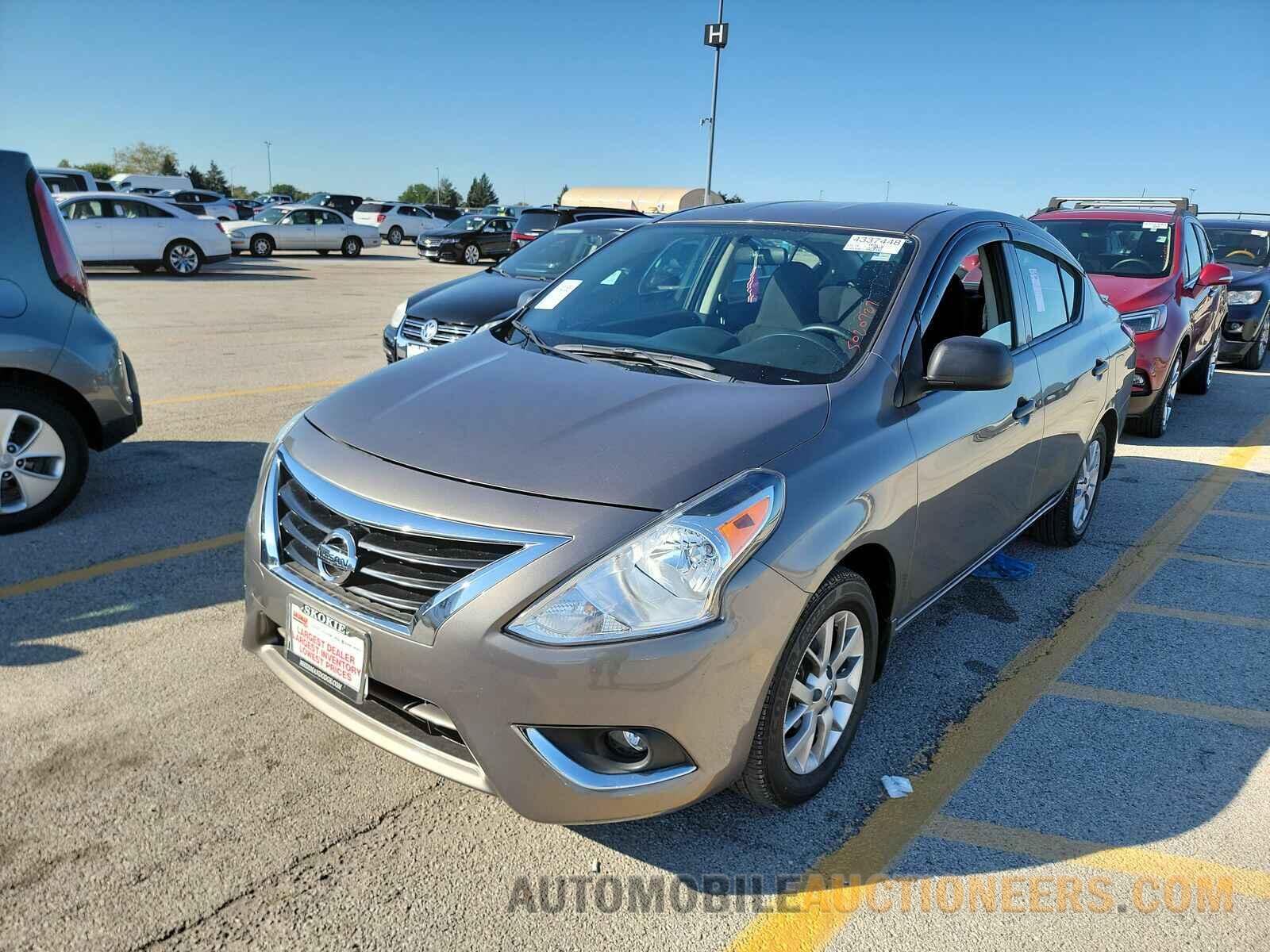 3N1CN7AP5FL949755 Nissan Versa 2015