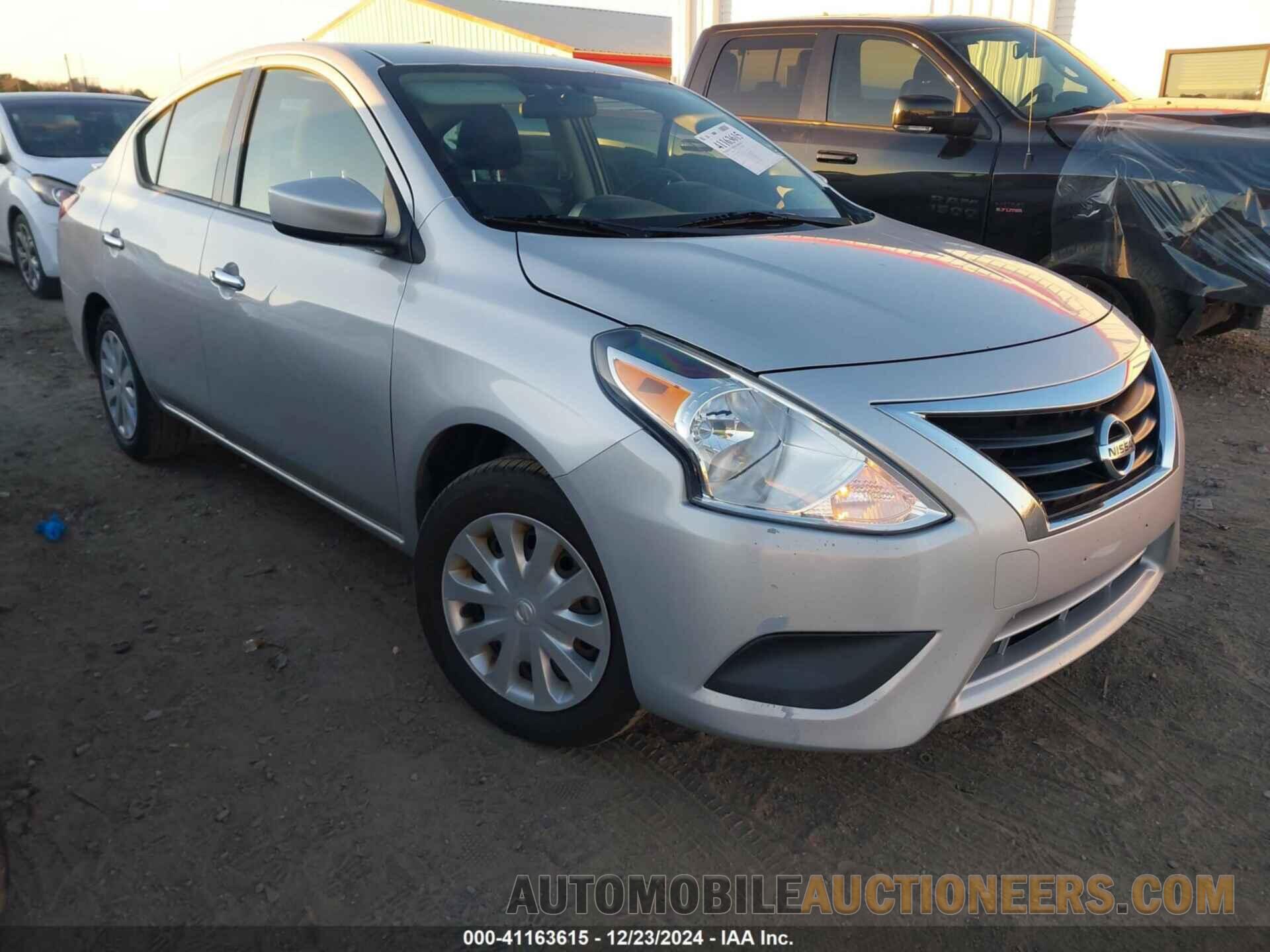 3N1CN7AP5HL805464 NISSAN VERSA 2017