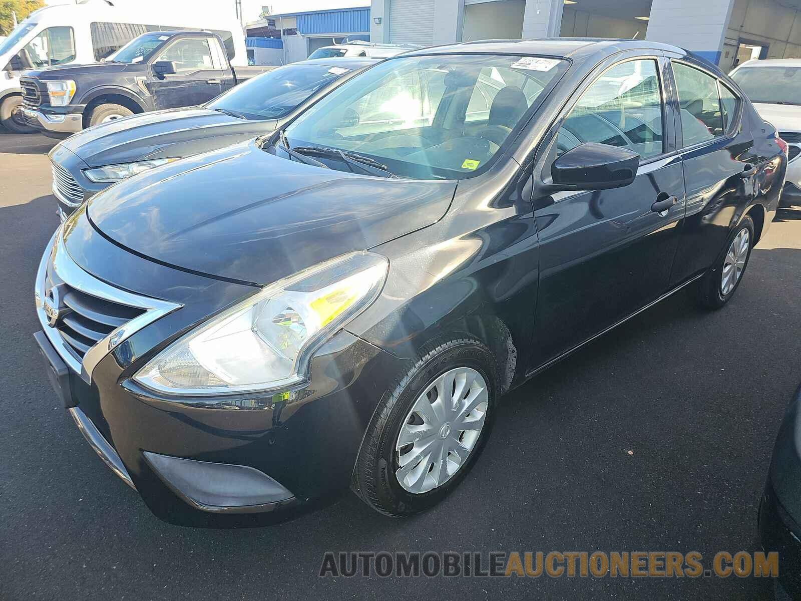 3N1CN7AP5HL831630 Nissan Versa Sedan 2017