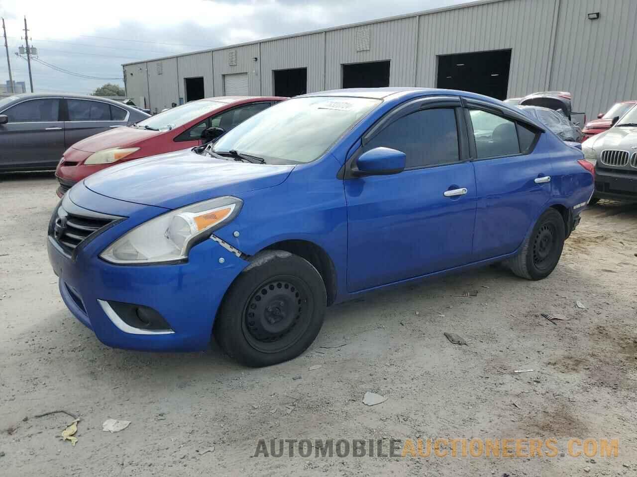 3N1CN7AP5HL847617 NISSAN VERSA 2017