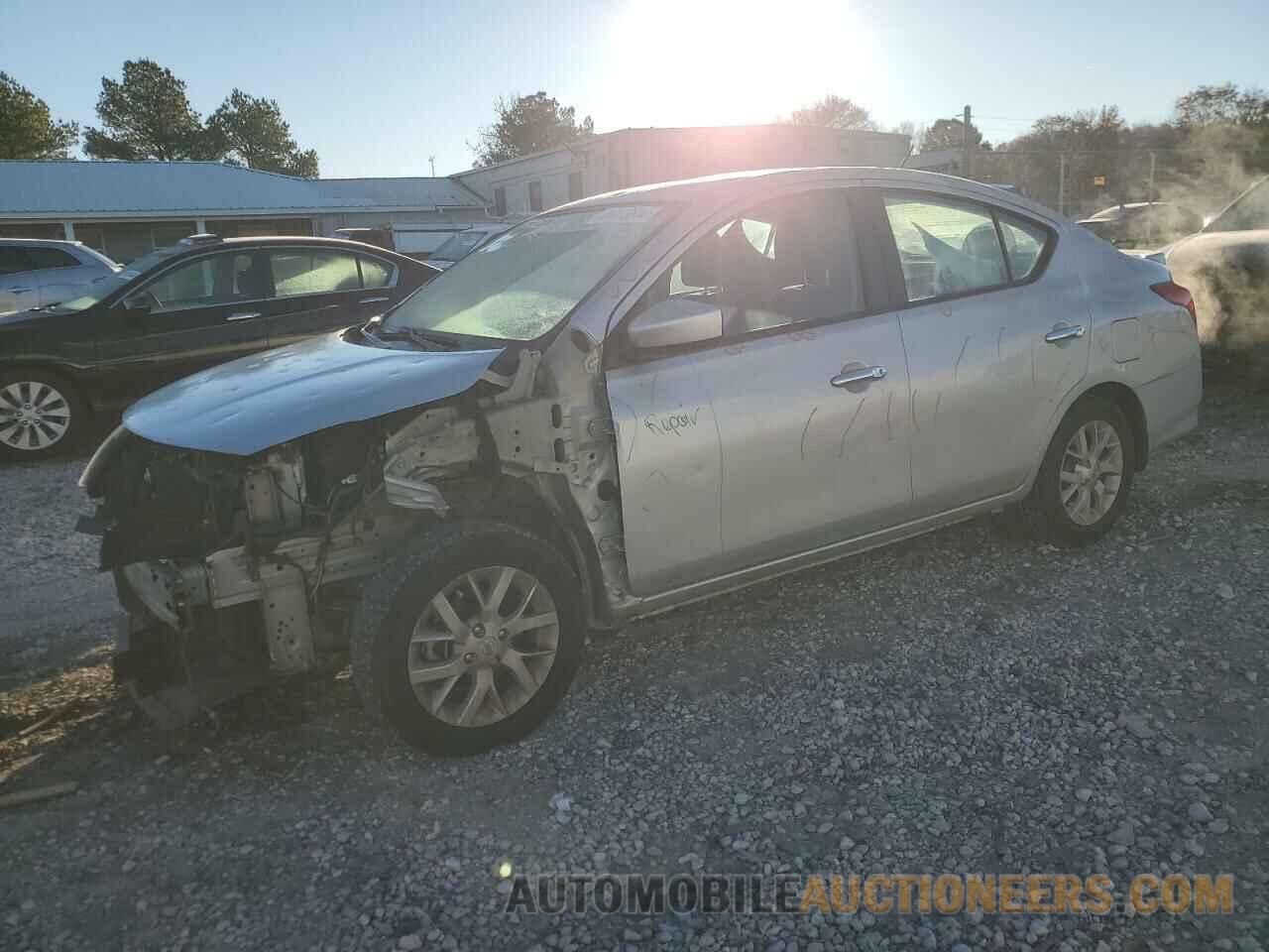 3N1CN7AP5HL883498 NISSAN VERSA 2017