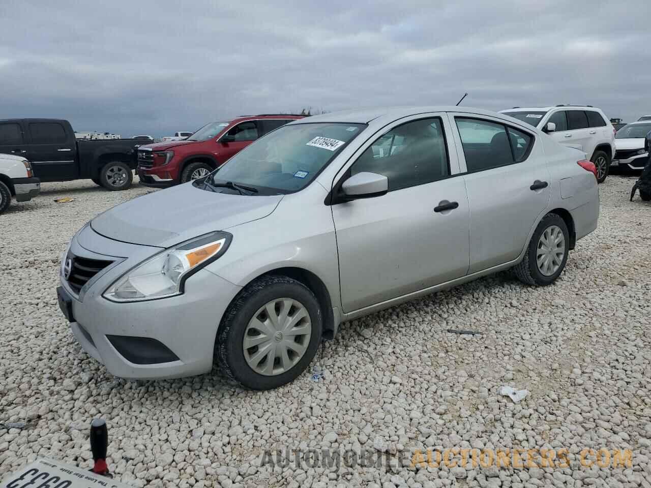 3N1CN7AP5HL899913 NISSAN VERSA 2017