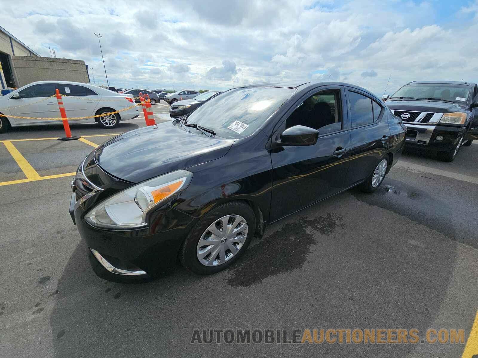 3N1CN7AP5HL906715 Nissan Versa Sedan 2017