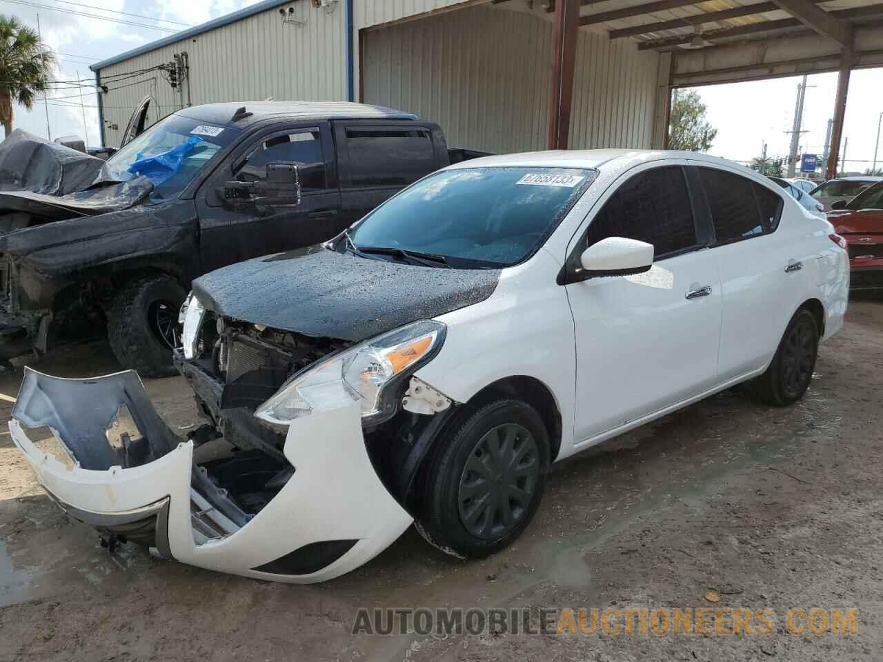 3N1CN7AP5JK392425 NISSAN VERSA 2018