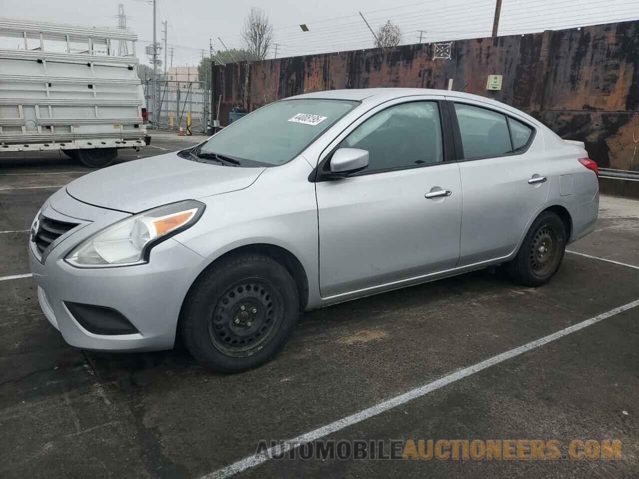 3N1CN7AP5JL805583 NISSAN VERSA 2018