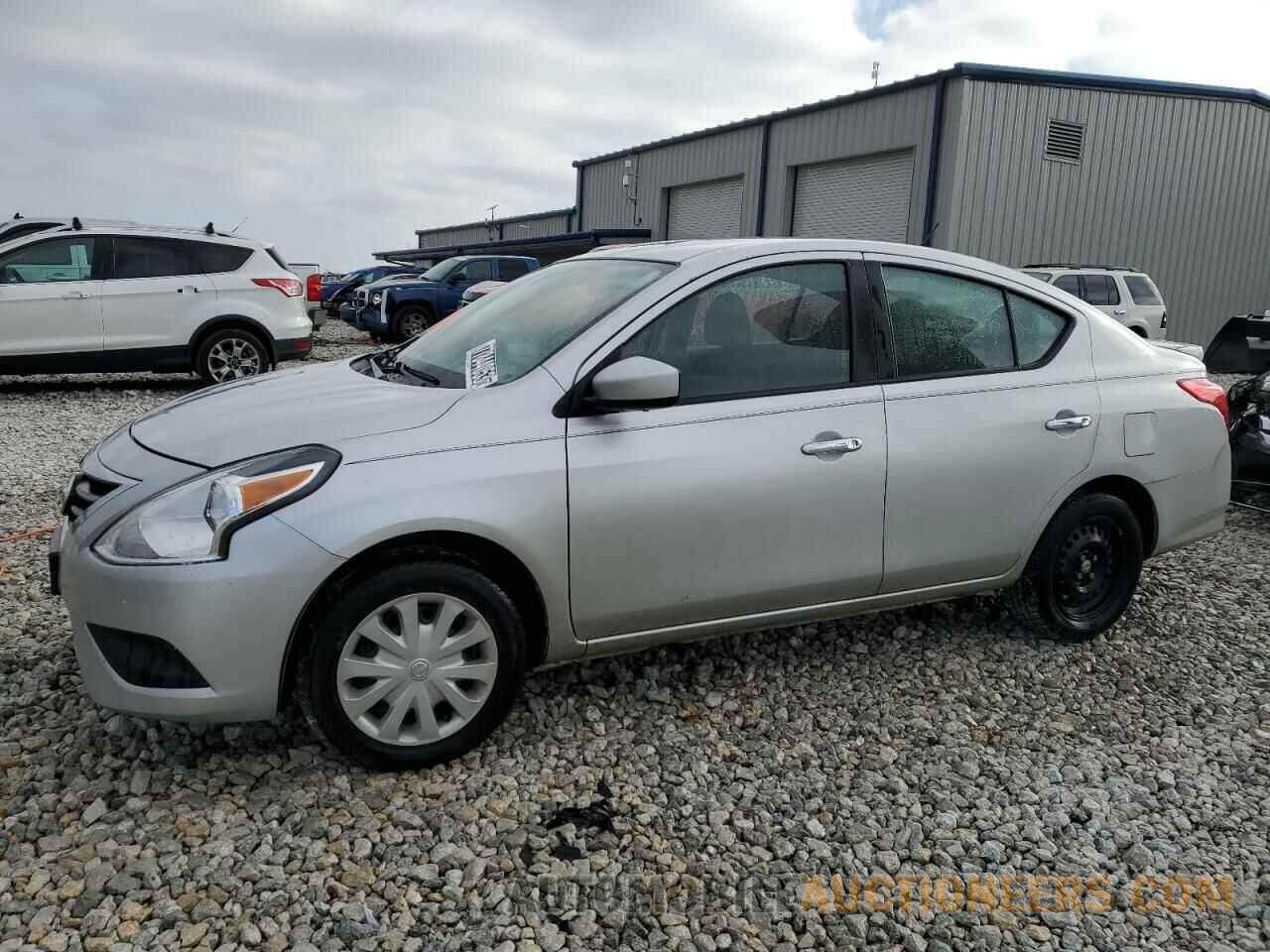 3N1CN7AP5JL805812 NISSAN VERSA 2018