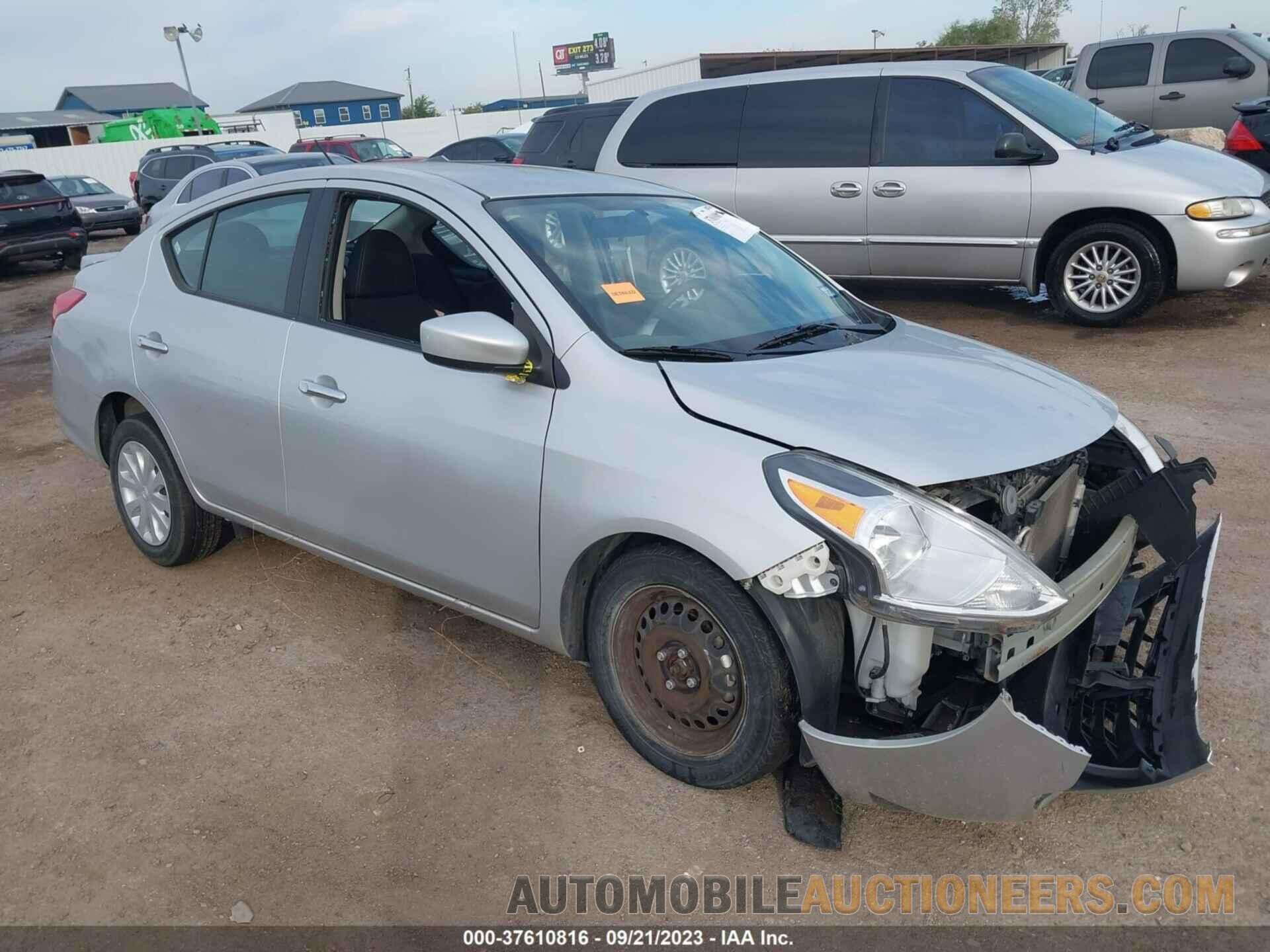 3N1CN7AP5JL809035 NISSAN VERSA SEDAN 2018