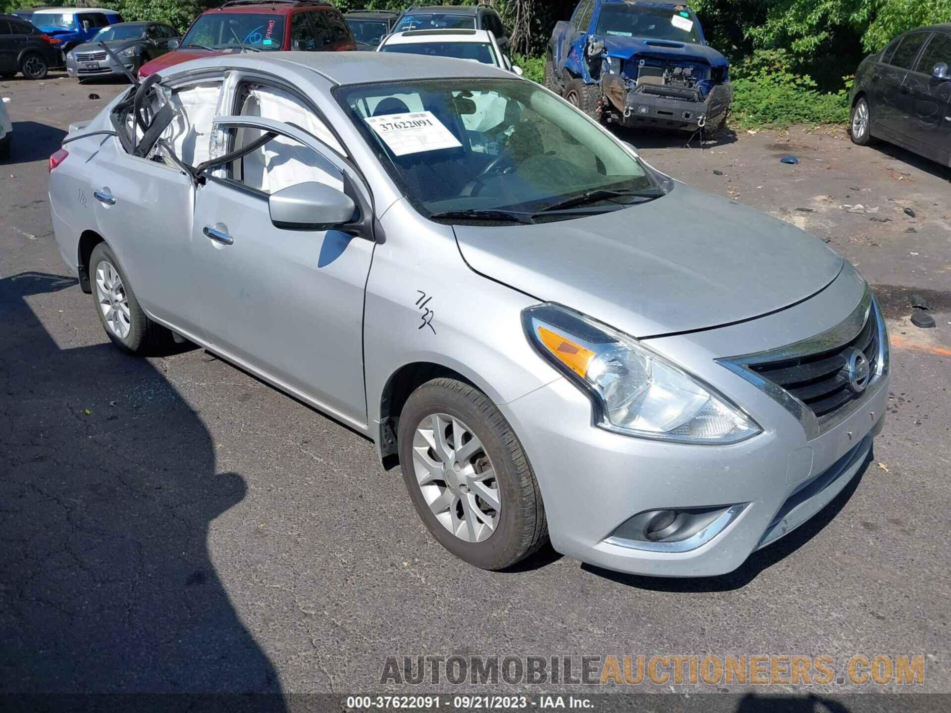 3N1CN7AP5JL815126 NISSAN VERSA 2018