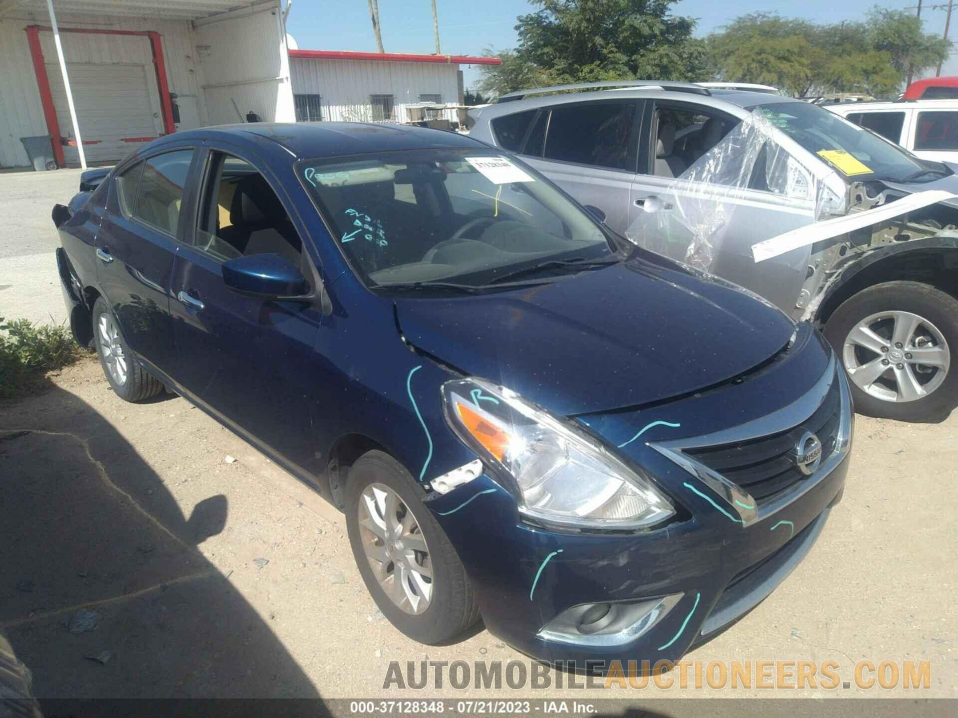 3N1CN7AP5JL822173 NISSAN VERSA 2018