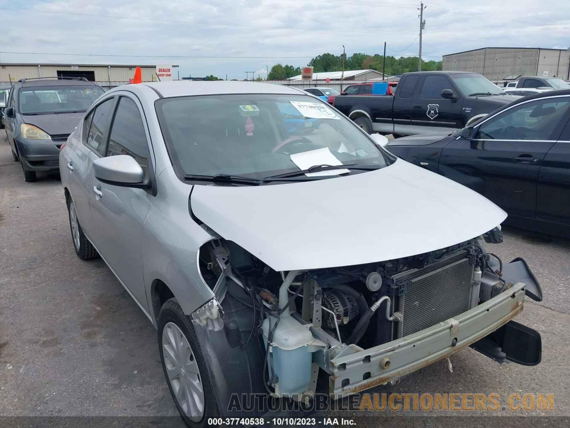 3N1CN7AP5JL833481 NISSAN VERSA 2018