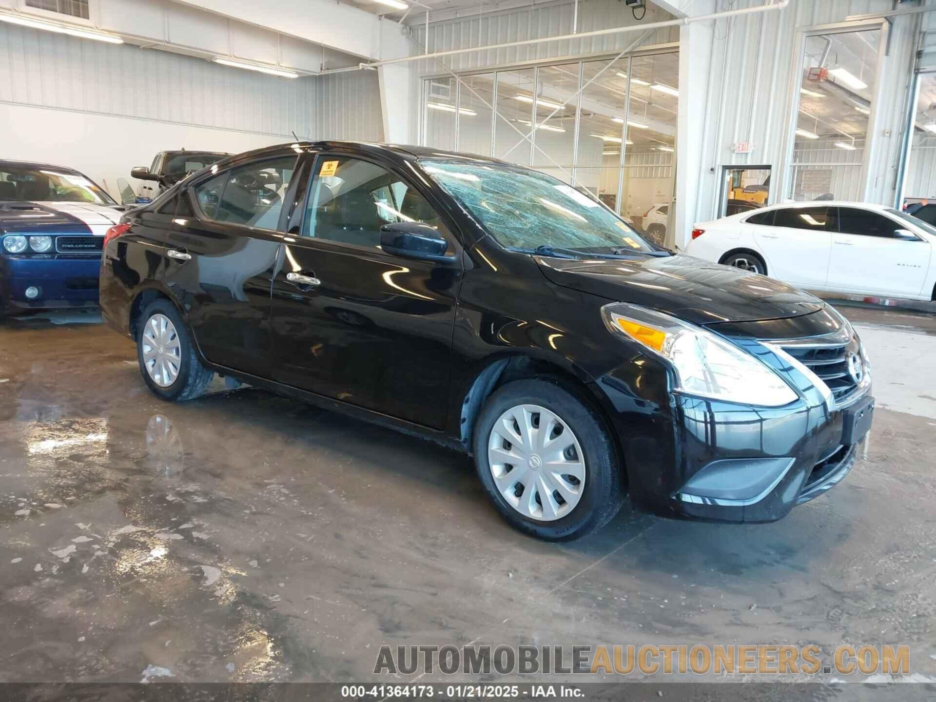 3N1CN7AP5JL855318 NISSAN VERSA 2018