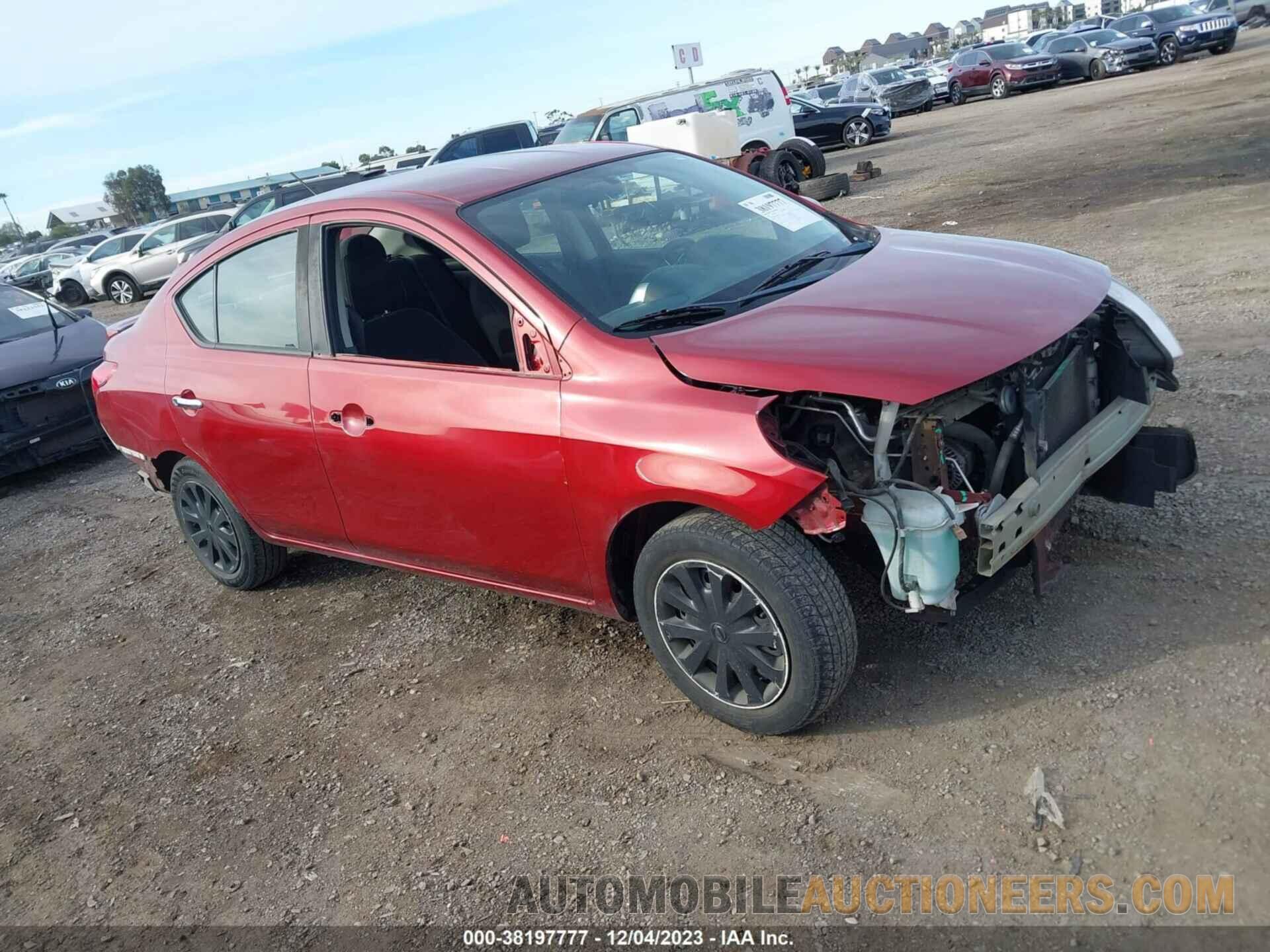 3N1CN7AP5JL860082 NISSAN VERSA 2018